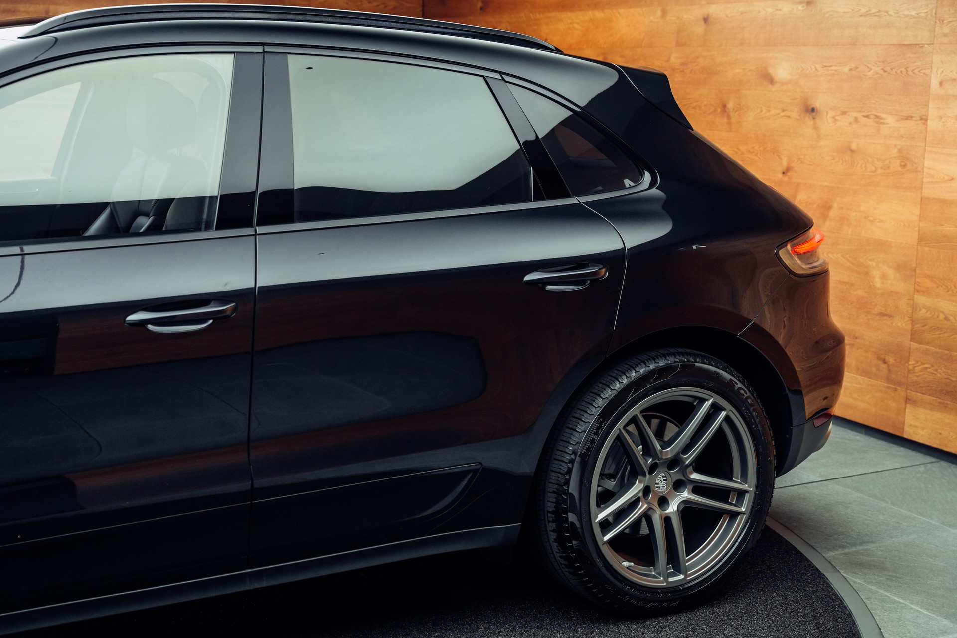 PORSCHE Macan S PDK Porsche Approved-image-16
