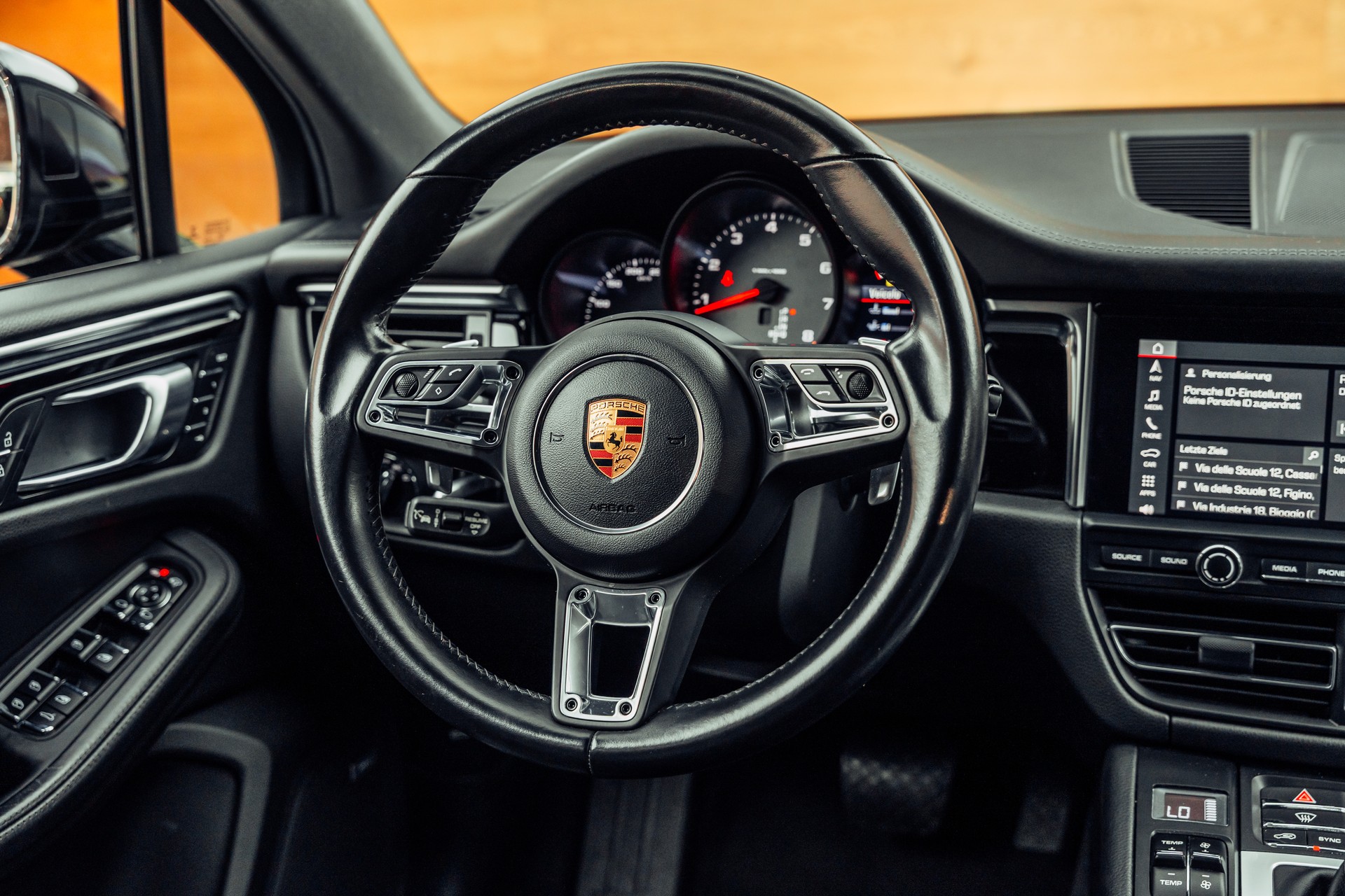PORSCHE Macan S PDK Porsche Approved-image-13