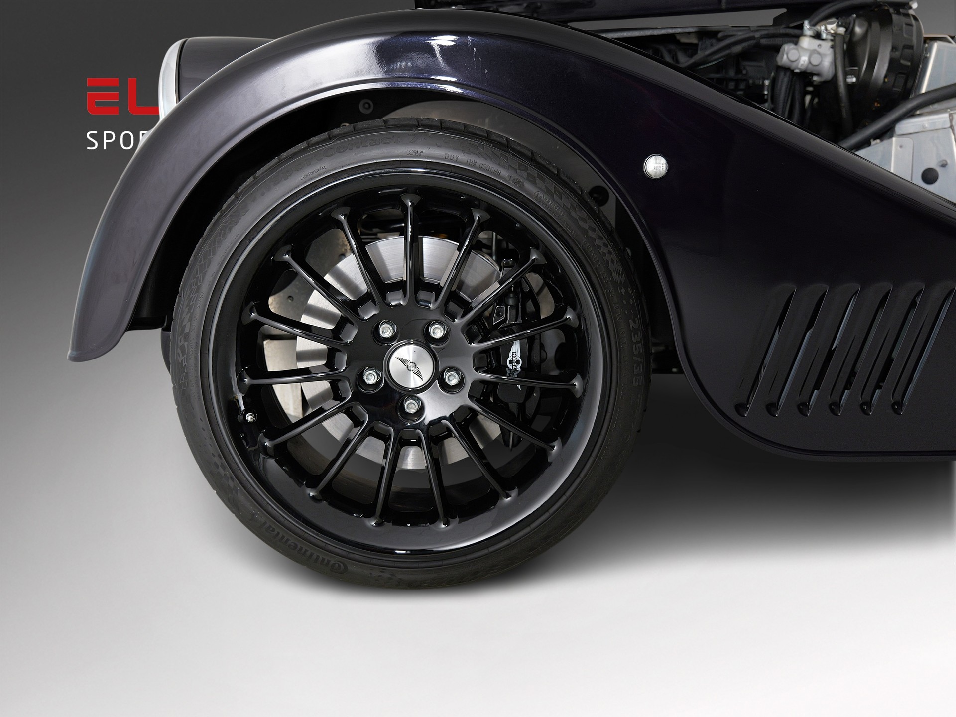 MORGAN Plus Six 3.0 Bespoke Automatik-showroom-element-3