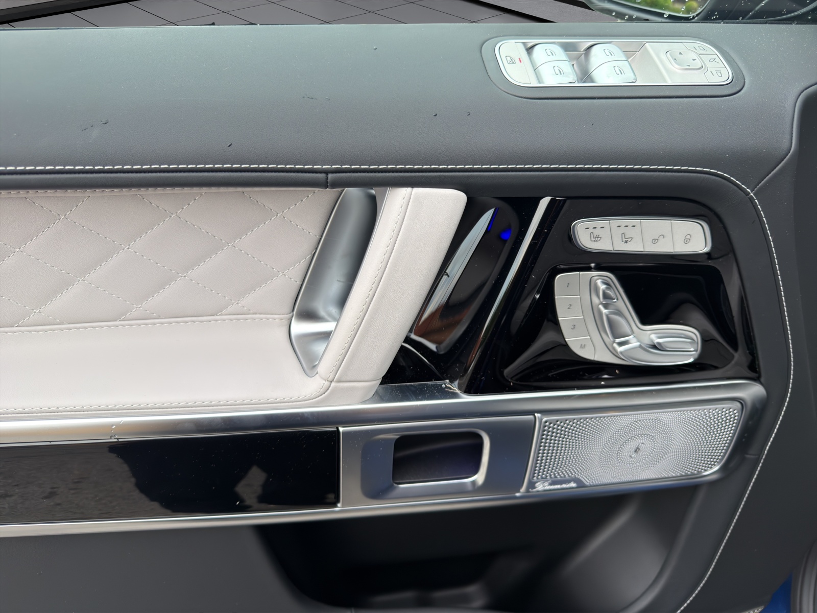 MERCEDES-BENZ G 63 AMG 9G-Tronic-image-7