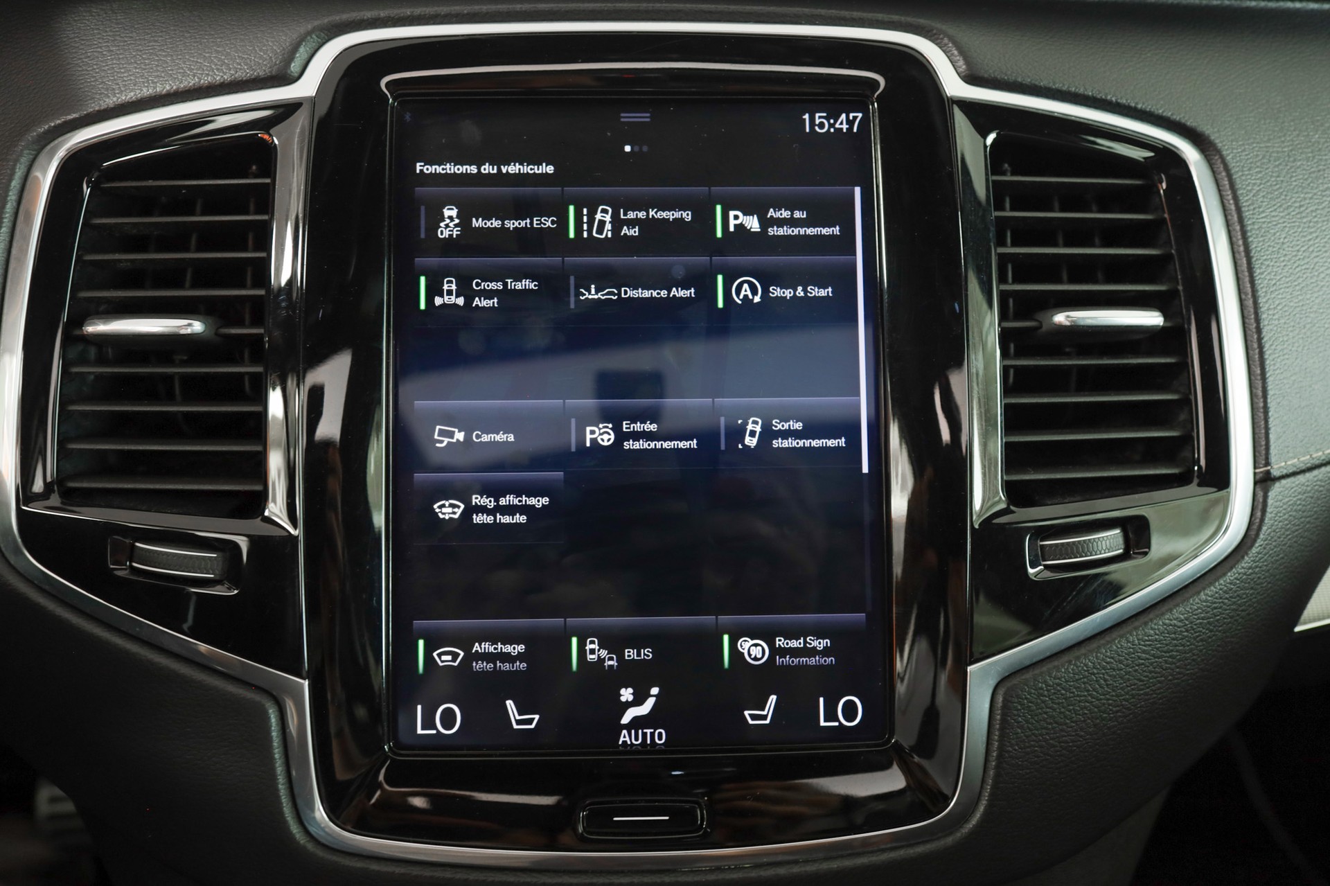 VOLVO XC90 T6 AWD R-Design Geartronic-image-11