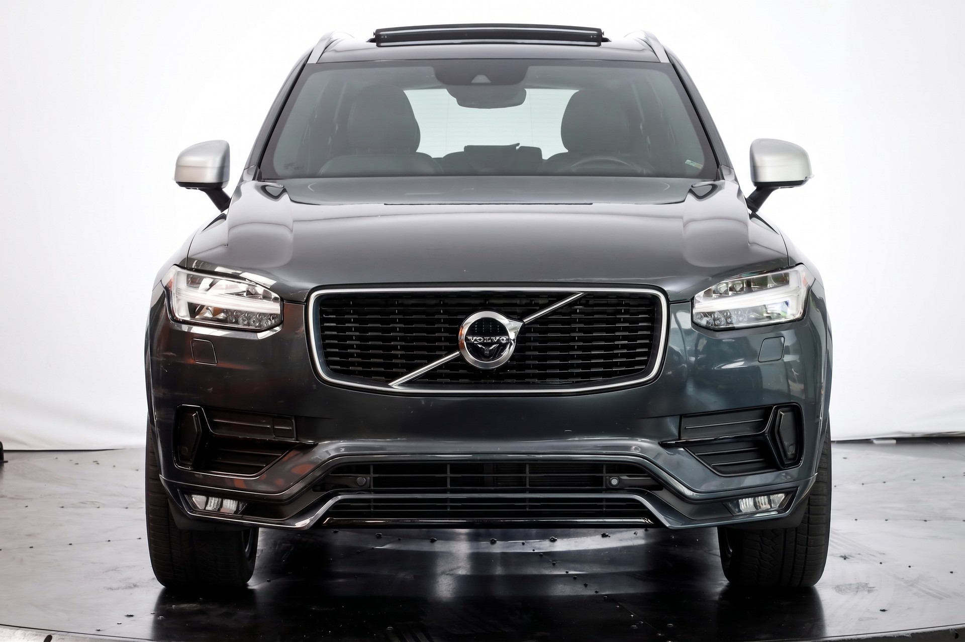 VOLVO XC90 T6 AWD R-Design Geartronic-showroom-element-1