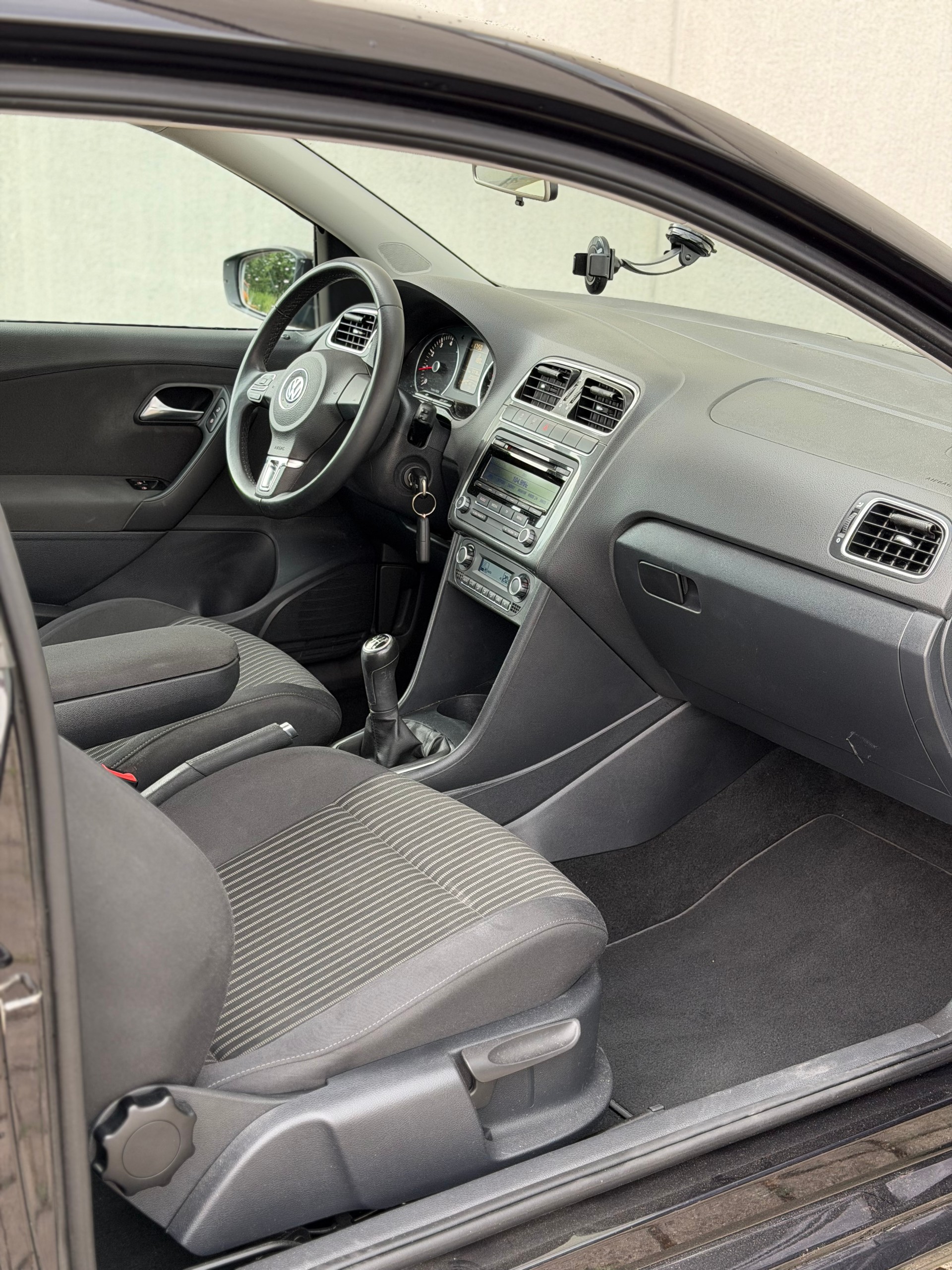 VW Polo 1.2 TSI Trendline-image-7