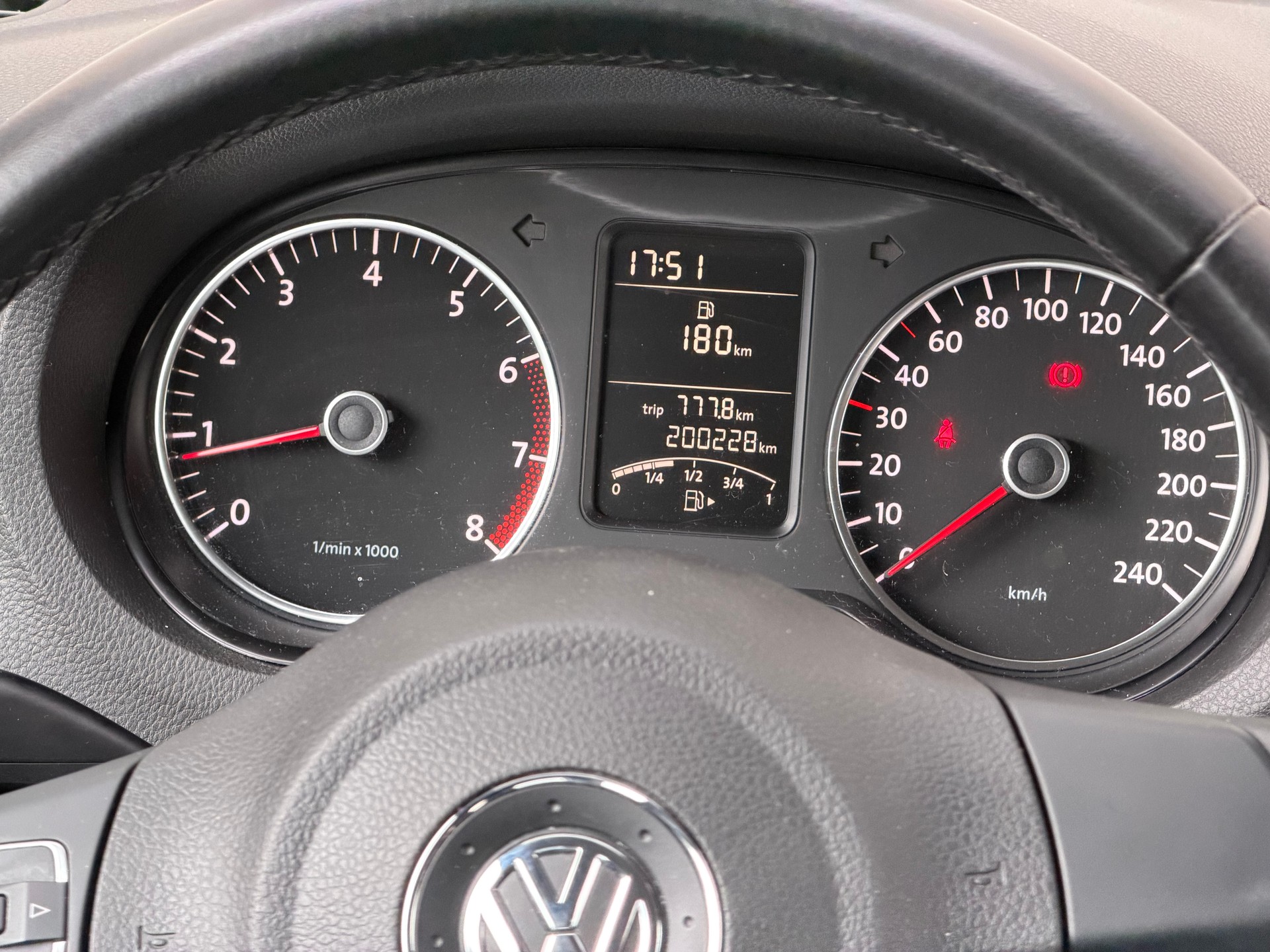 VW Polo 1.2 TSI Trendline-image-12
