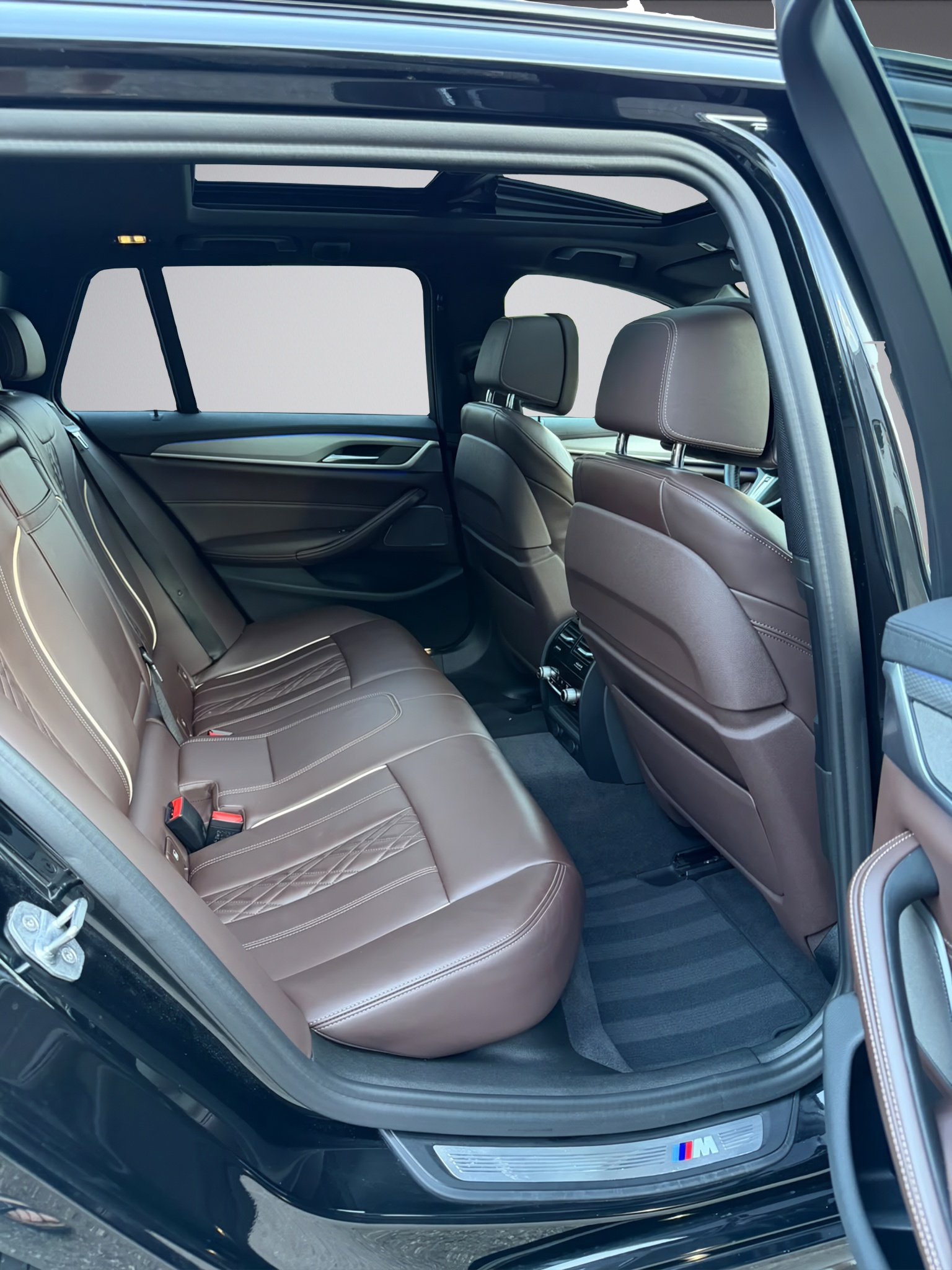 BMW 540i xDrive Touring Steptronic M Paket-image-10