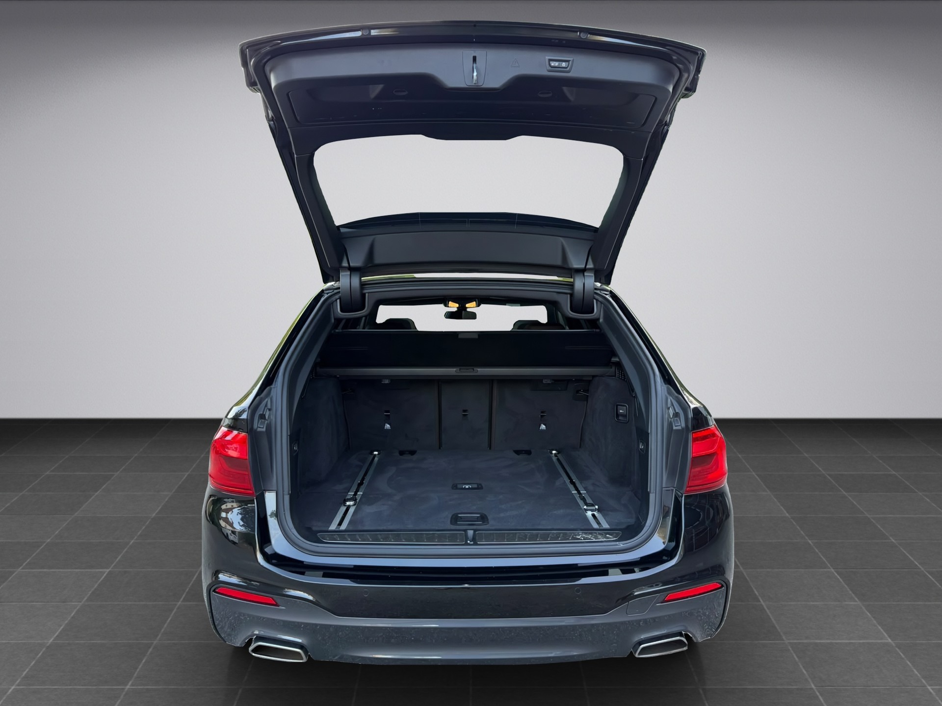 BMW 540i xDrive Touring Steptronic M Paket-image-15