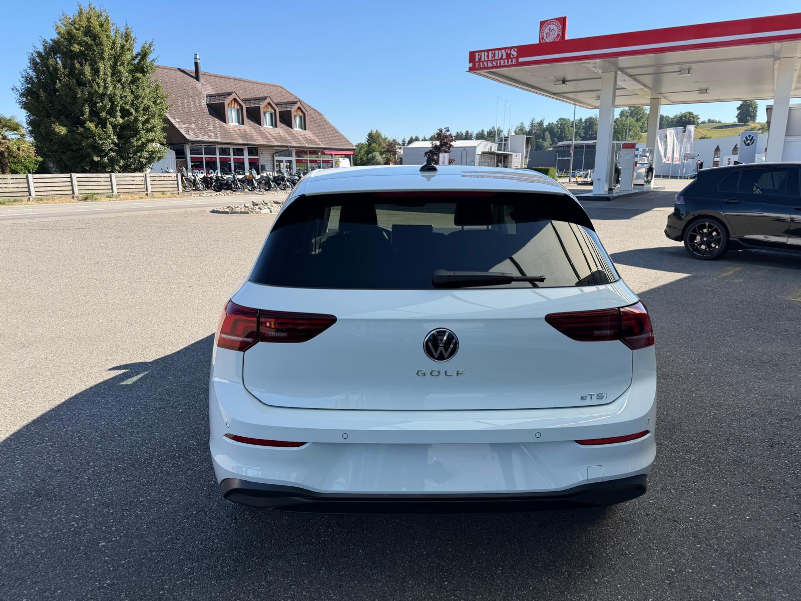 VW Golf 1.5 e TSI mHEV Value DSG-showroom-element-3