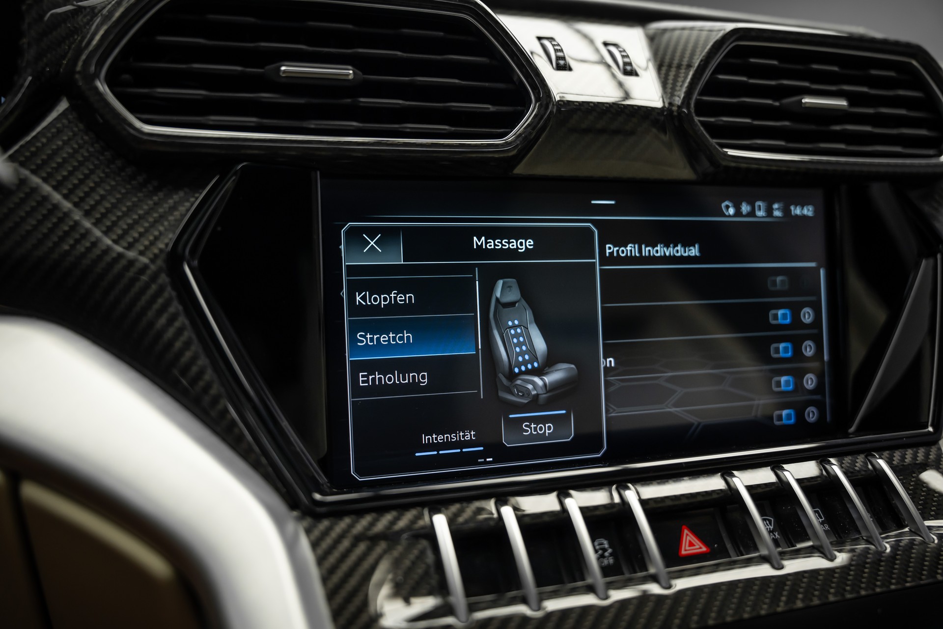 LAMBORGHINI URUS * FULL CARBON INNEN & AUSSEN * 23 ZOLL SCHMIEDERÄDER * LEASING AB 925 *-image-40