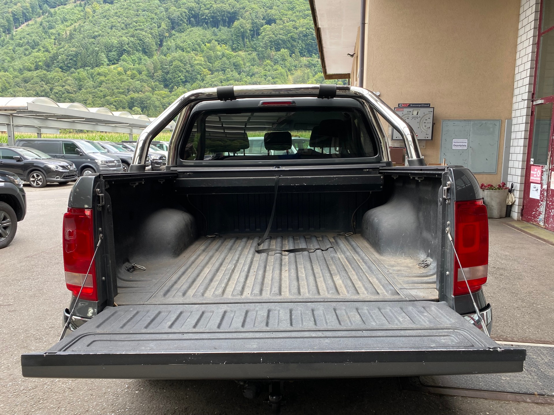VW Amarok 2.0 BiTDI Highline Gölä 4Motion permanent-image-9