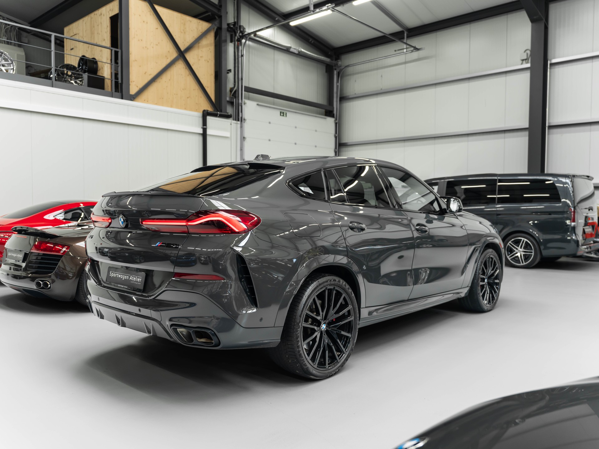 BMW X6 xDrive 48V M60i M Sport Pro Steptronic-showroom-element-3