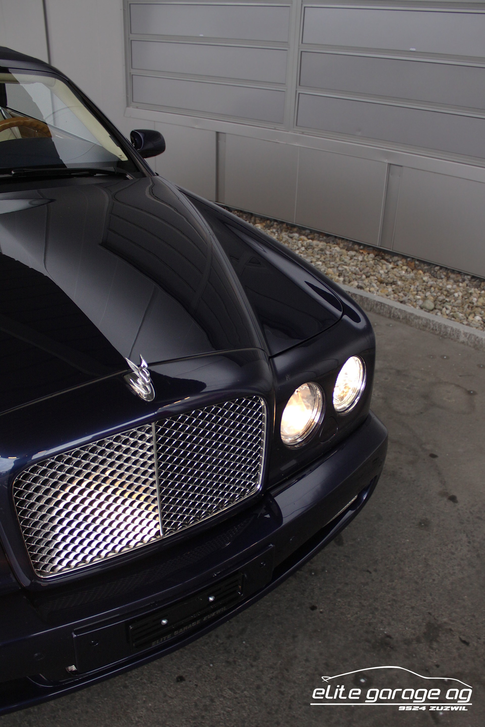 BENTLEY Azure Serie 2-image-11