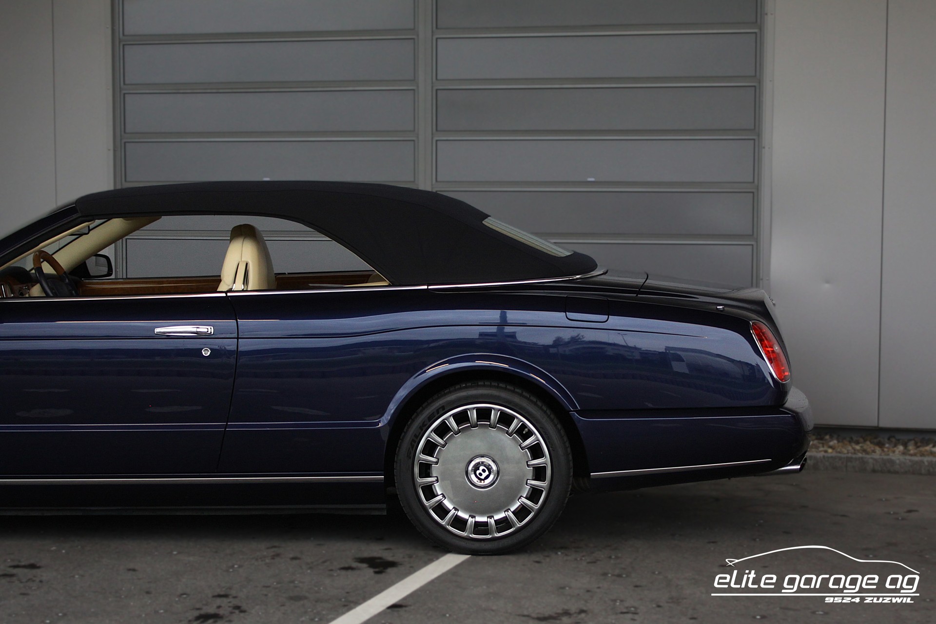 BENTLEY Azure Serie 2-image-12