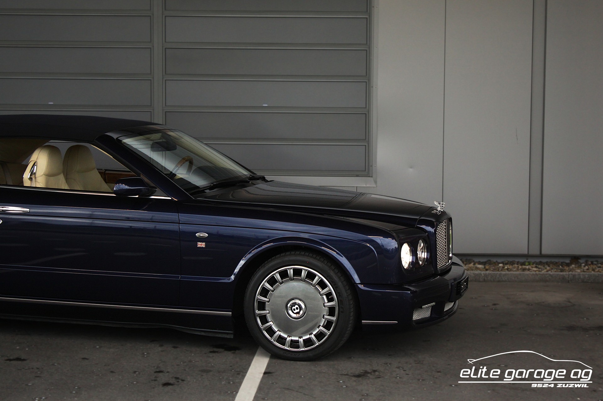 BENTLEY Azure Serie 2-image-8