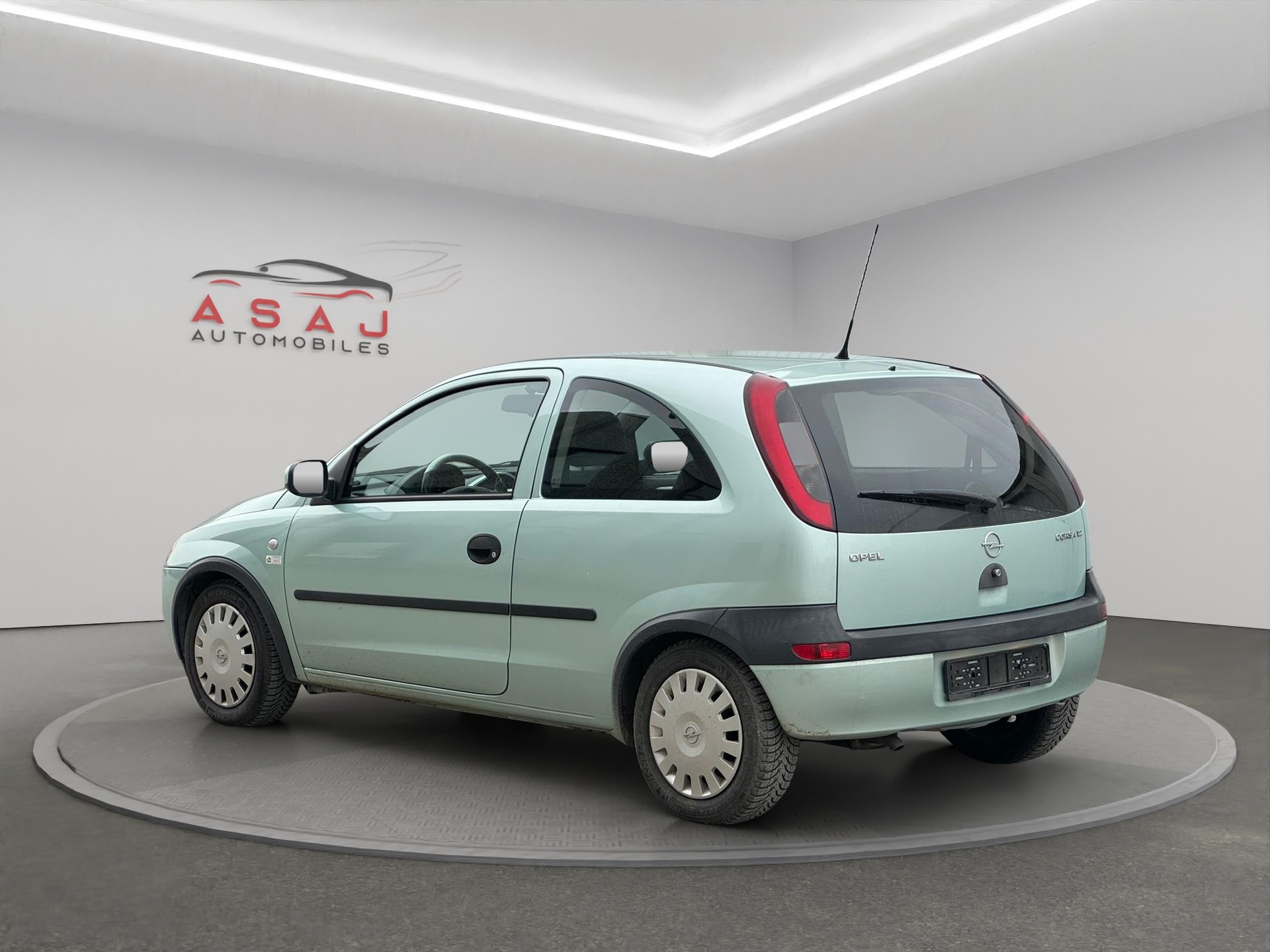 OPEL Corsa 1.2 16V Comfort-image-4