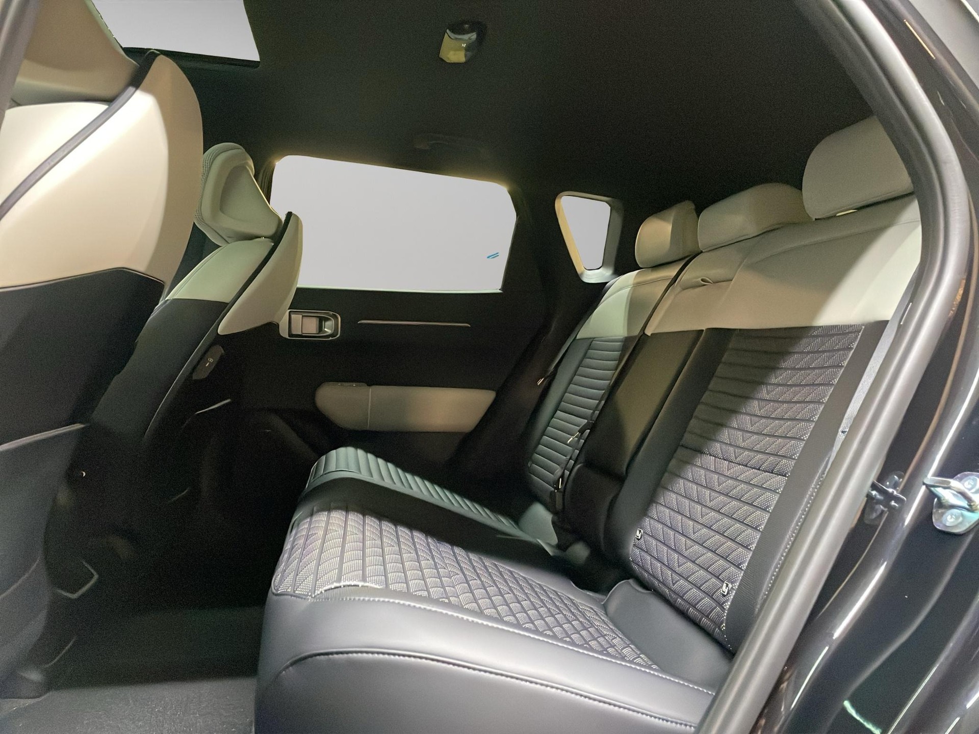 KIA EV4 81 kWh GT-Line-image-9