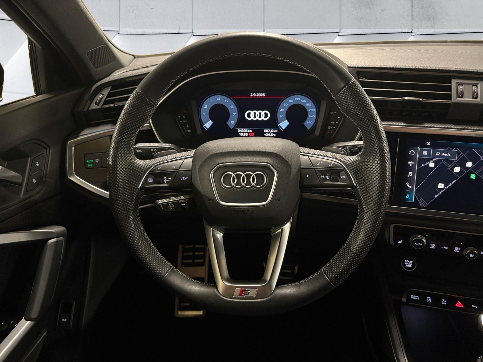 AUDI Q3 Sportback 35 TFSI Attraction S-tronic-image-9