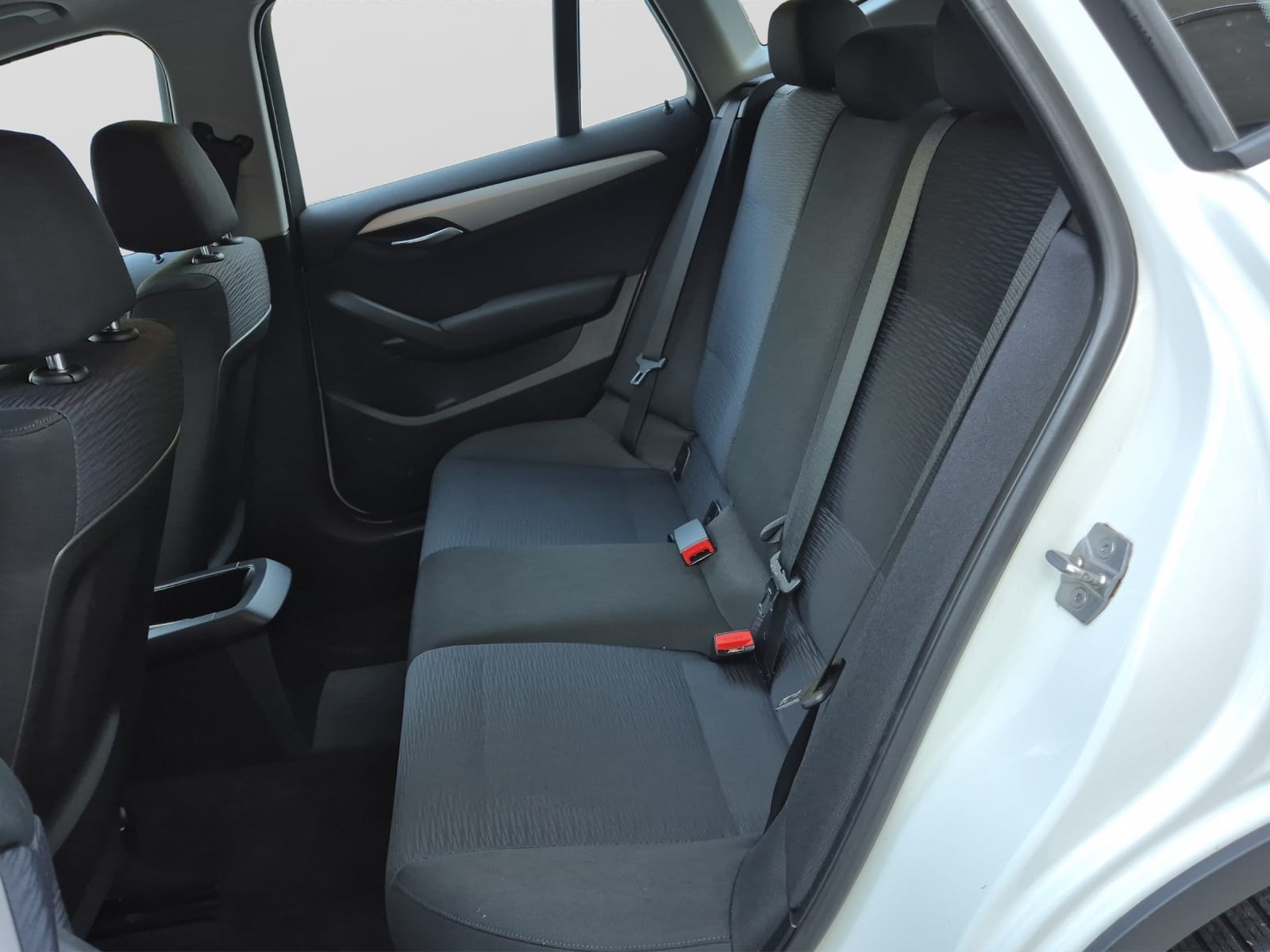 BMW X1 xDrive 18d Steptronic-image-14