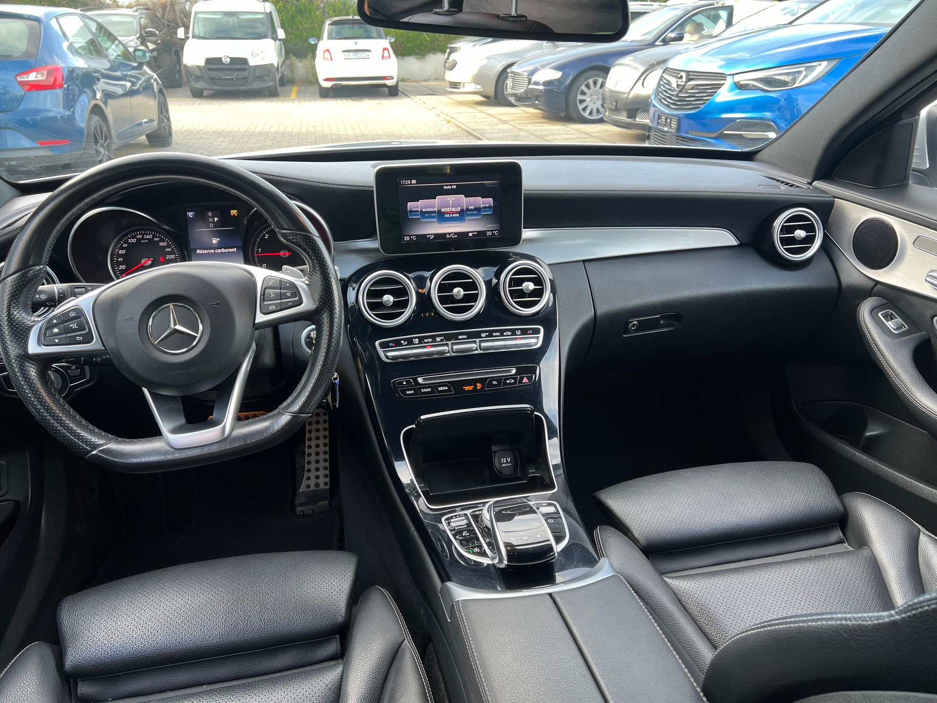 MERCEDES-BENZ C 250 d AMG Line 4Matic 9G-Tronic-image-8