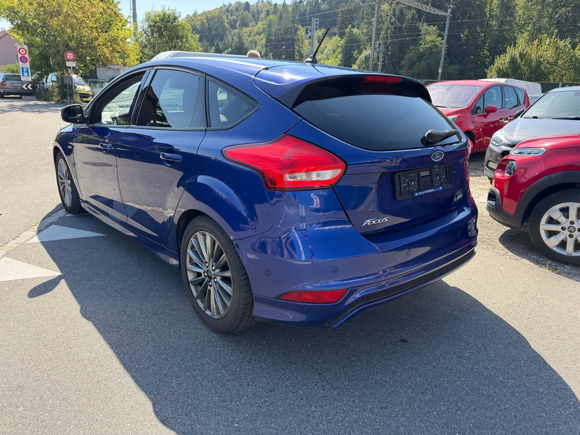 FORD Focus 1.0 SCTi 125ch ST Line Automatic -Neu Motor 121000km-showroom-element-1