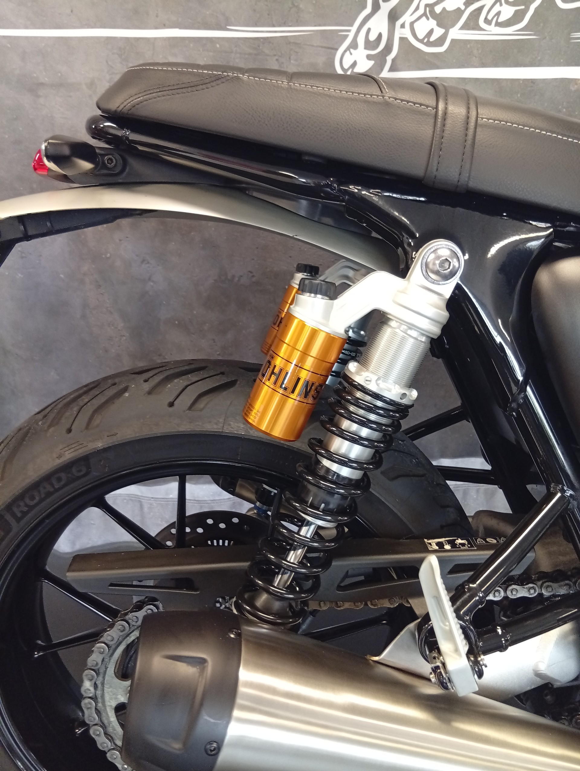 TRIUMPH Speed Twin 1200-image-10