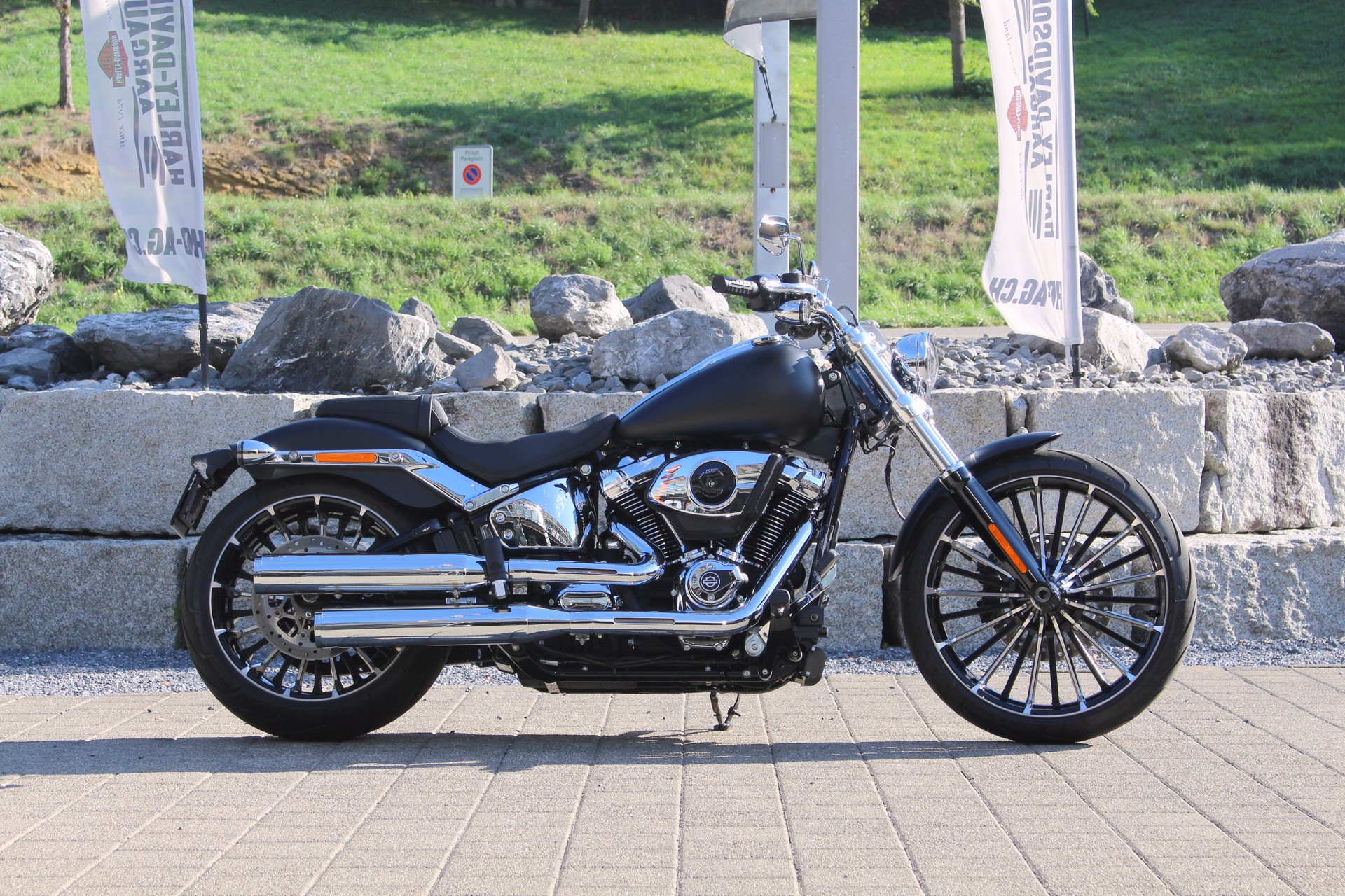 HARLEY-DAVIDSON FXBR Breakout 117ci-image-0