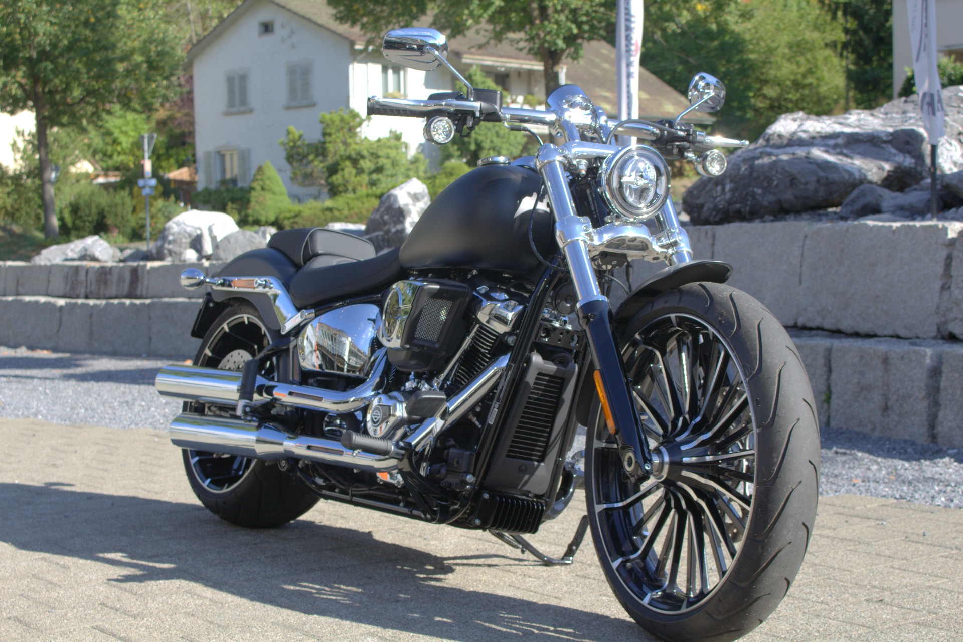 HARLEY-DAVIDSON FXBR Breakout 117ci-image-1