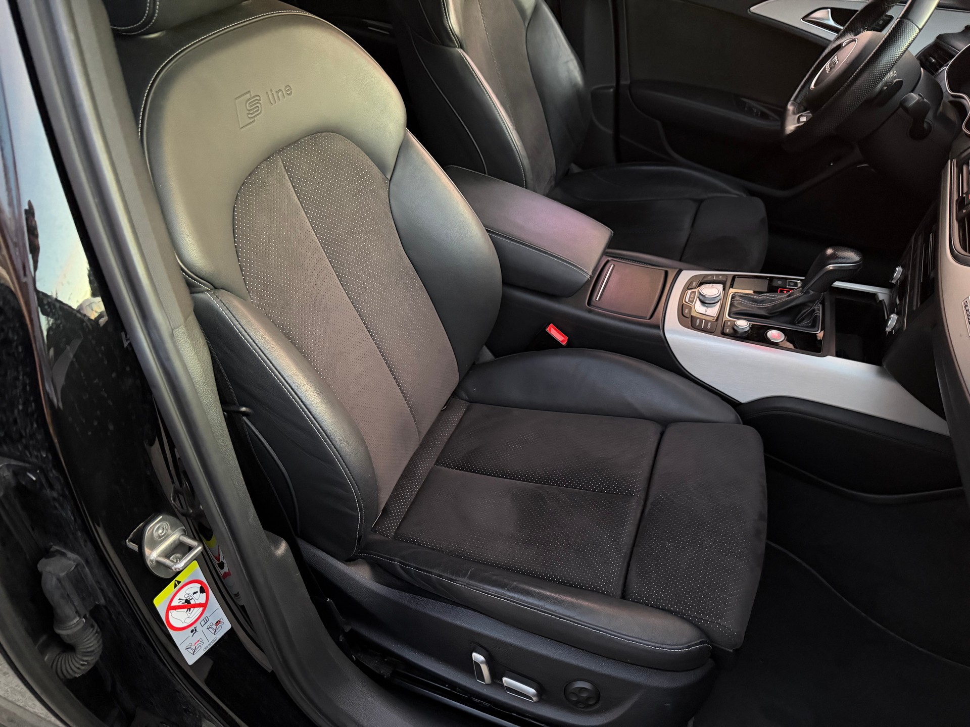 AUDI A6 Limousine 3.0 TDI V6 quattro S-tronic-image-6