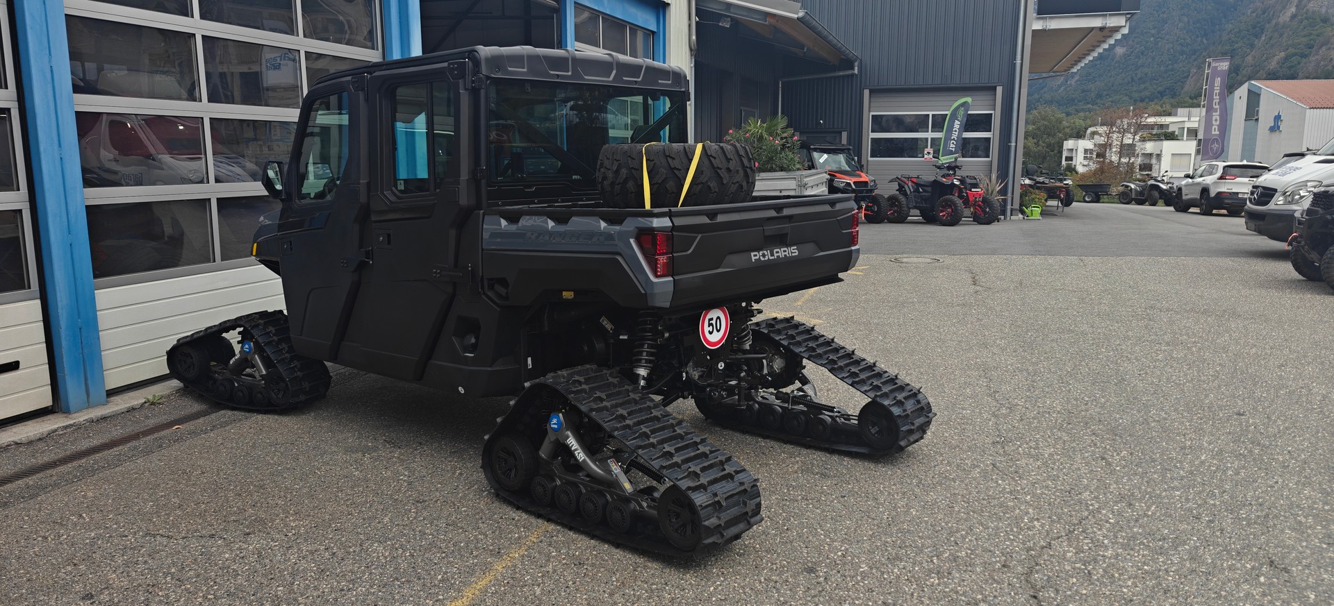 POLARIS Ranger Deluxe Crew mit 6 Sitzplätze-image-13