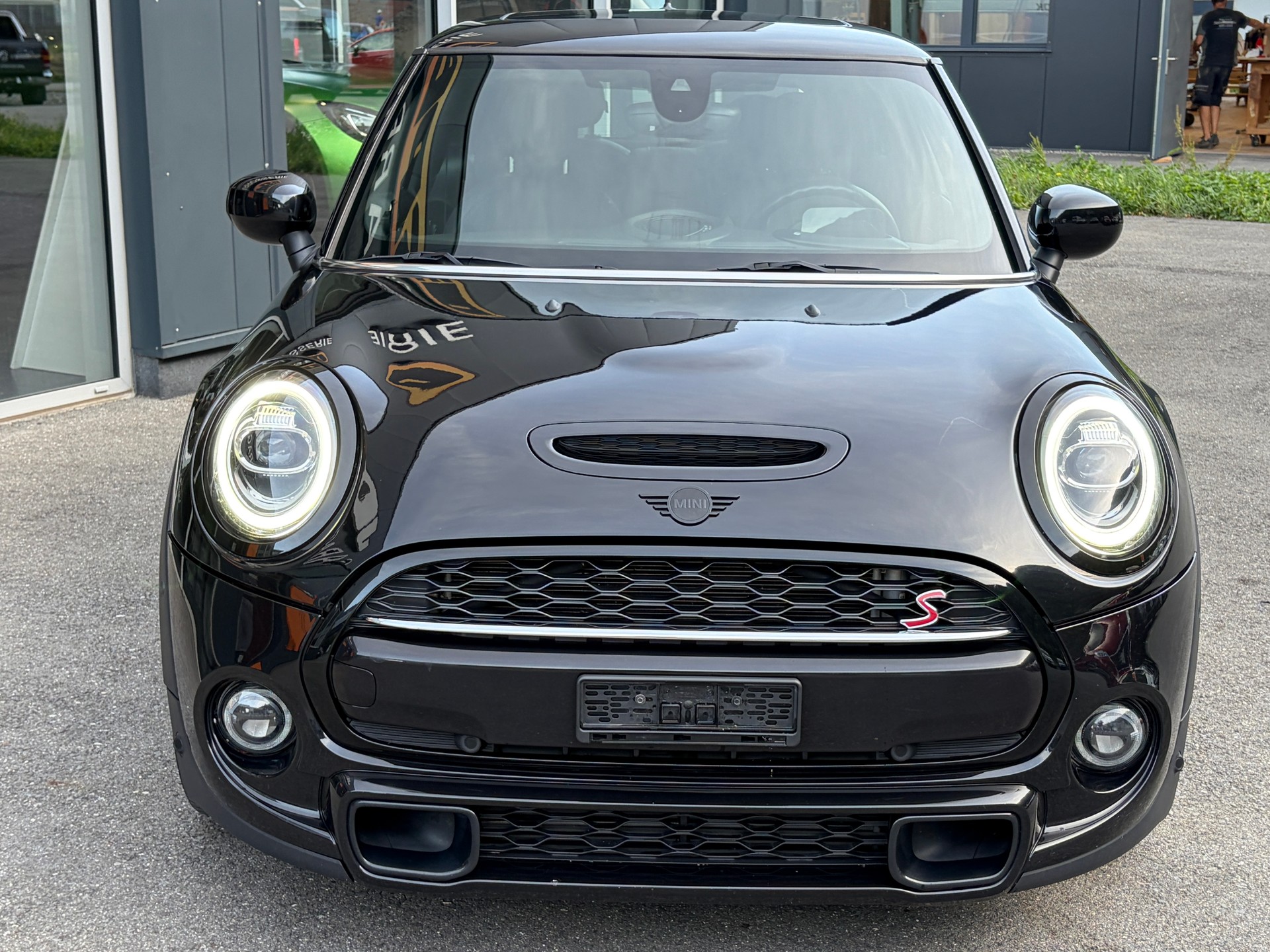 MINI Cooper S Steptronic DKG-showroom-element-2