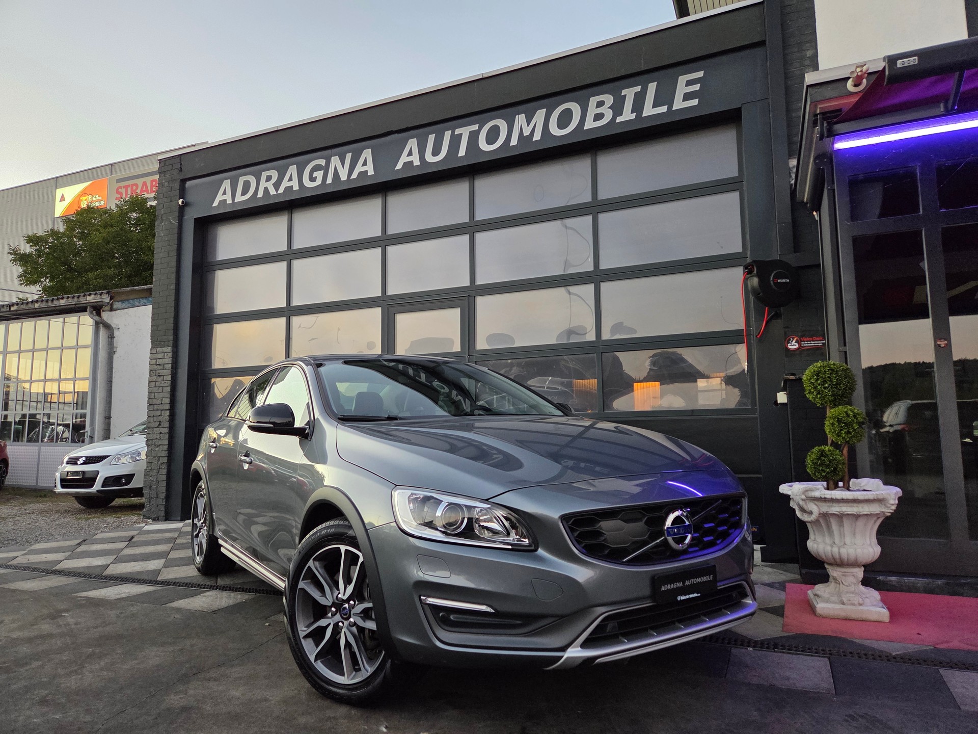 VOLVO S60 Cross Country T5 AWD Summum Geartronic