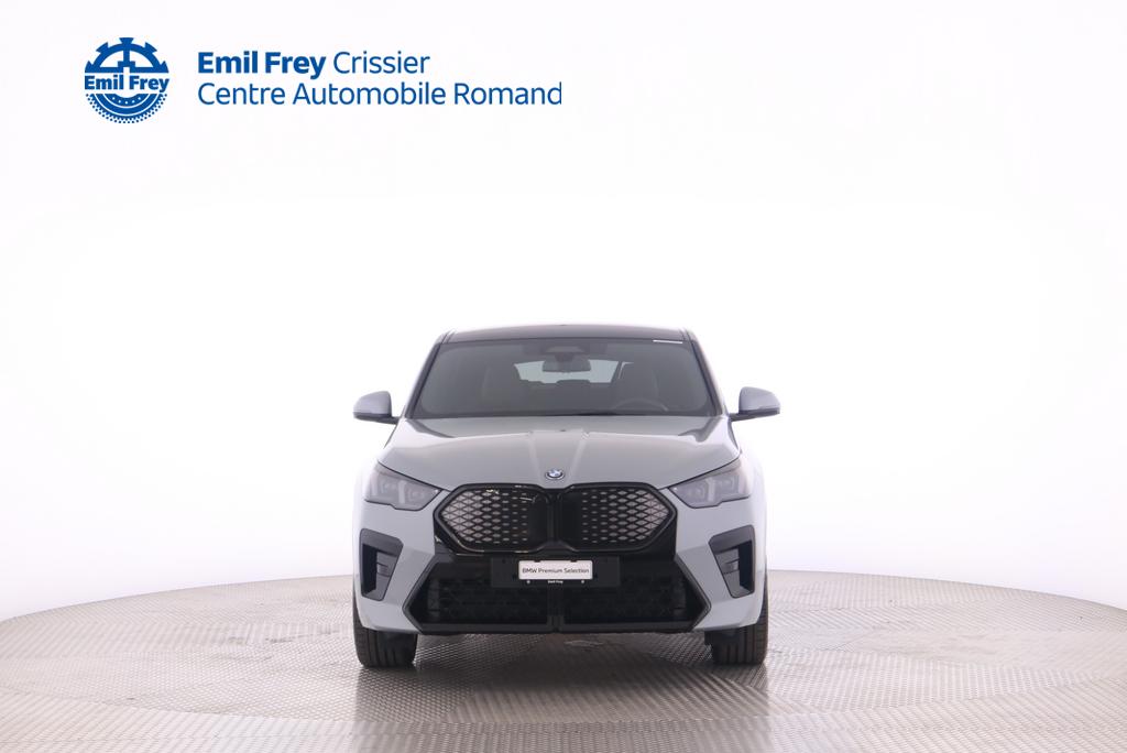 BMW iX2 30 xDrive - FAHRSCHULWAGEN - VOITURE D'AUTO-ECOLE - AUTO DELLA SCUOLA GUIDA-image-4