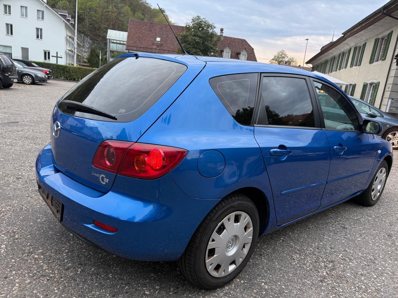 MAZDA 3 1.6 16V Confort-image-2