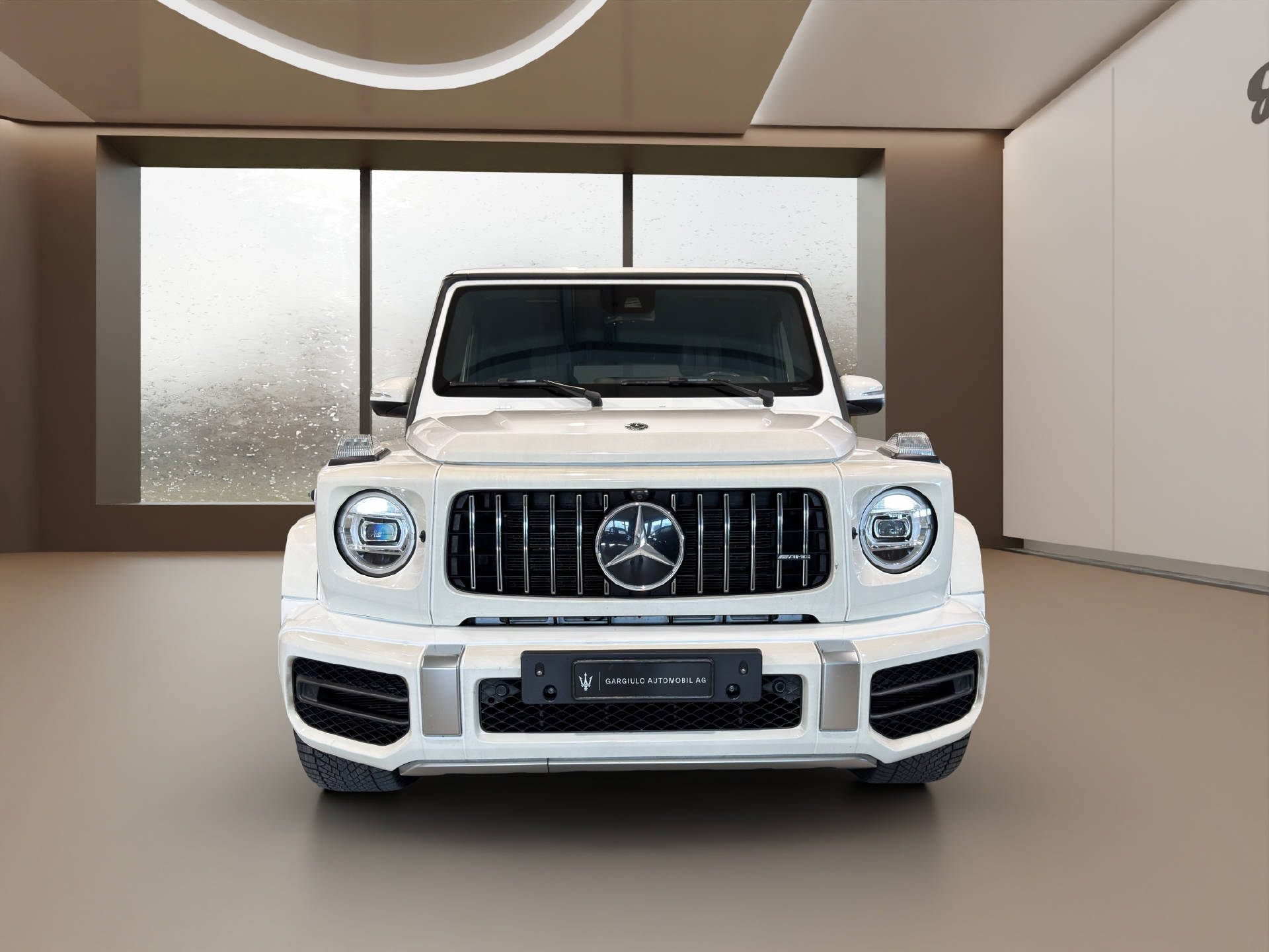 MERCEDES-BENZ G 63 AMG-showroom-element-1