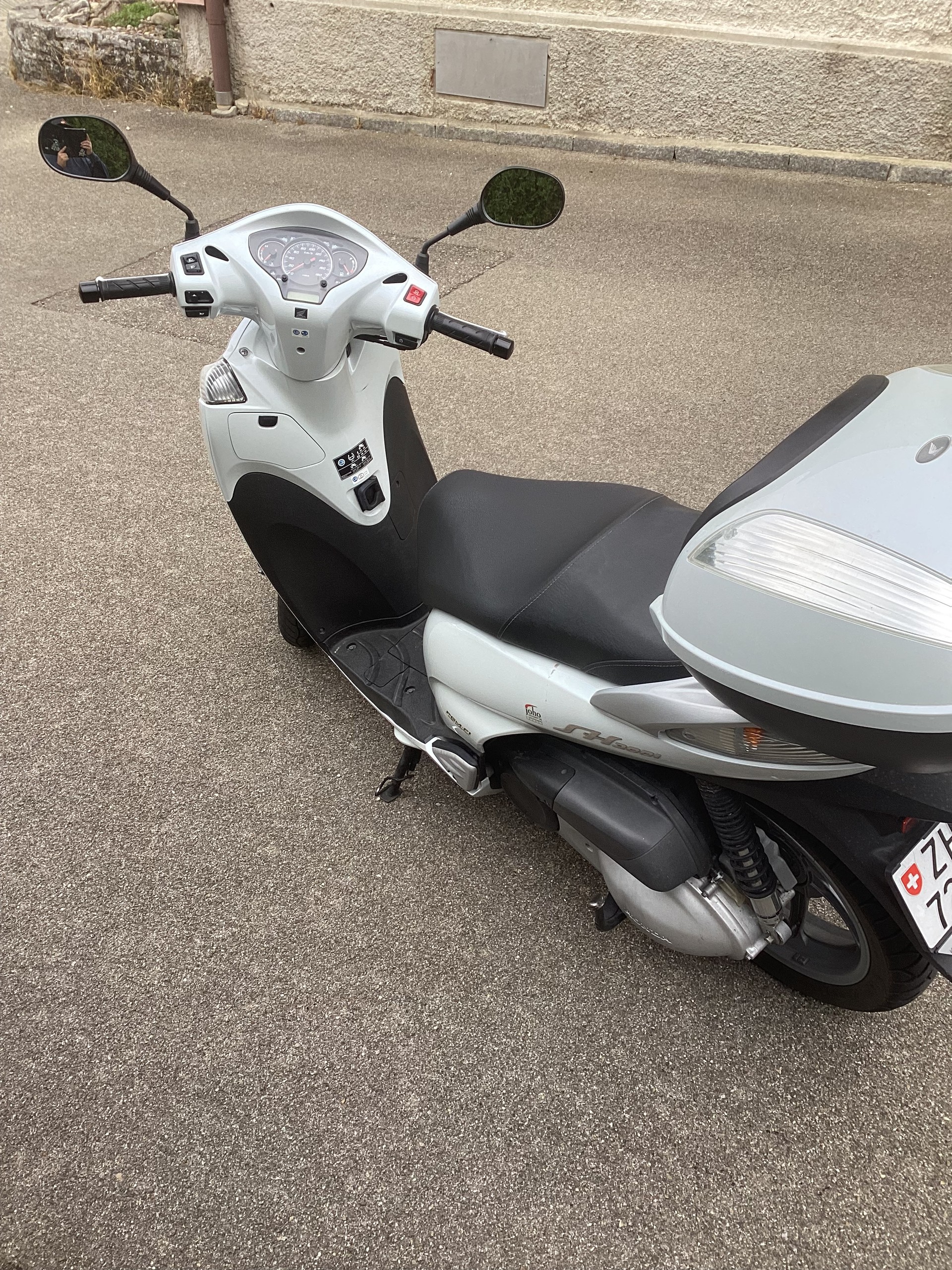 HONDA SH 300 iR ABS Sporty-image-3