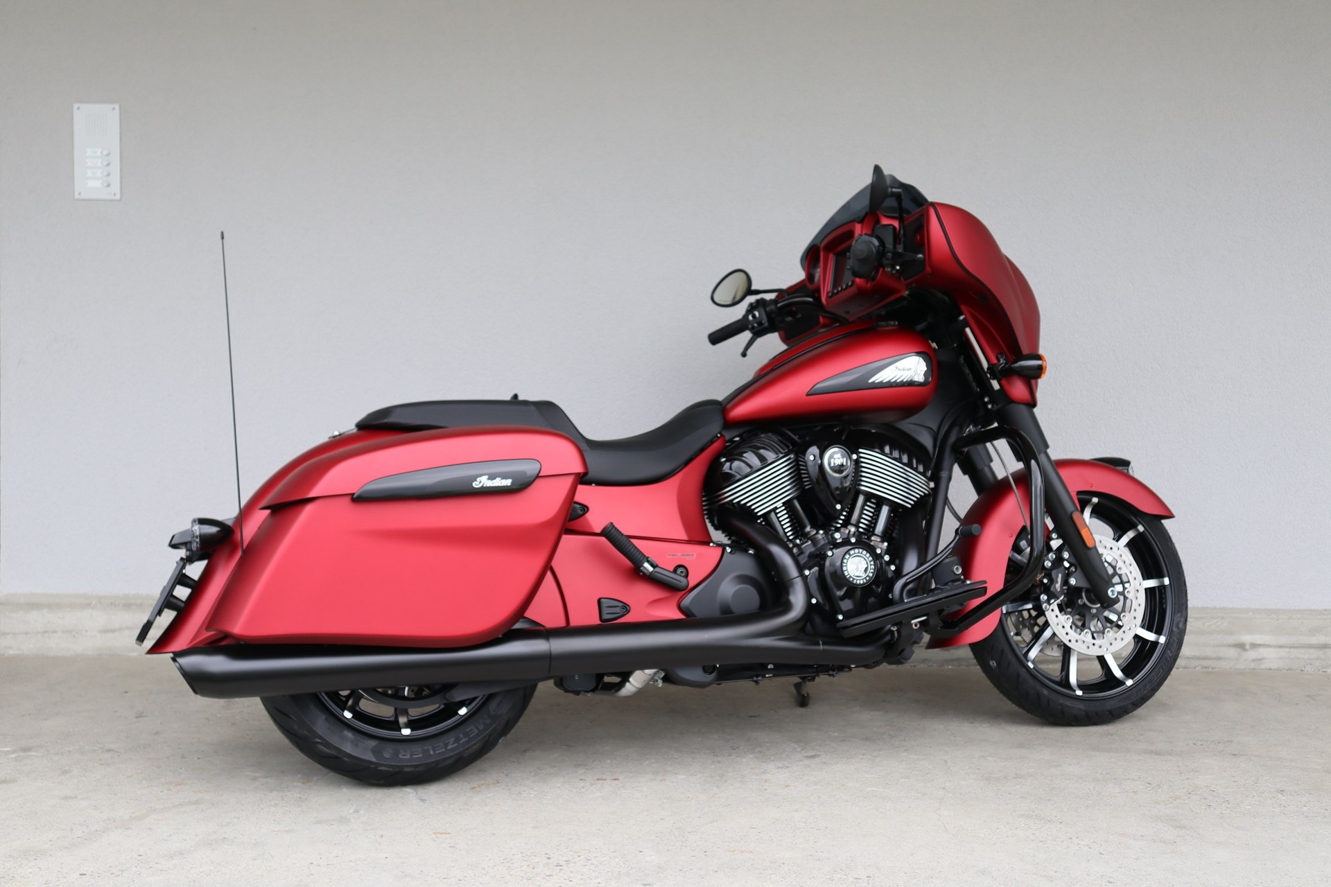 INDIAN Chieftain Dark Horse-image-2