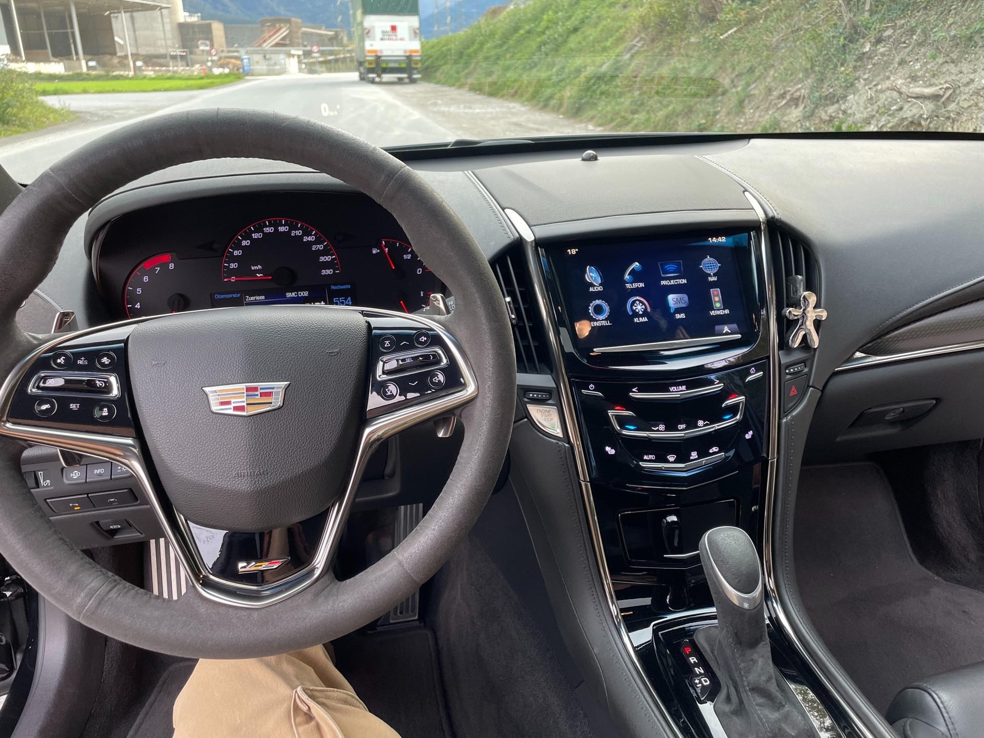 CADILLAC ATS-V Sedan 3.6 Twin Turbo Automatic-image-6