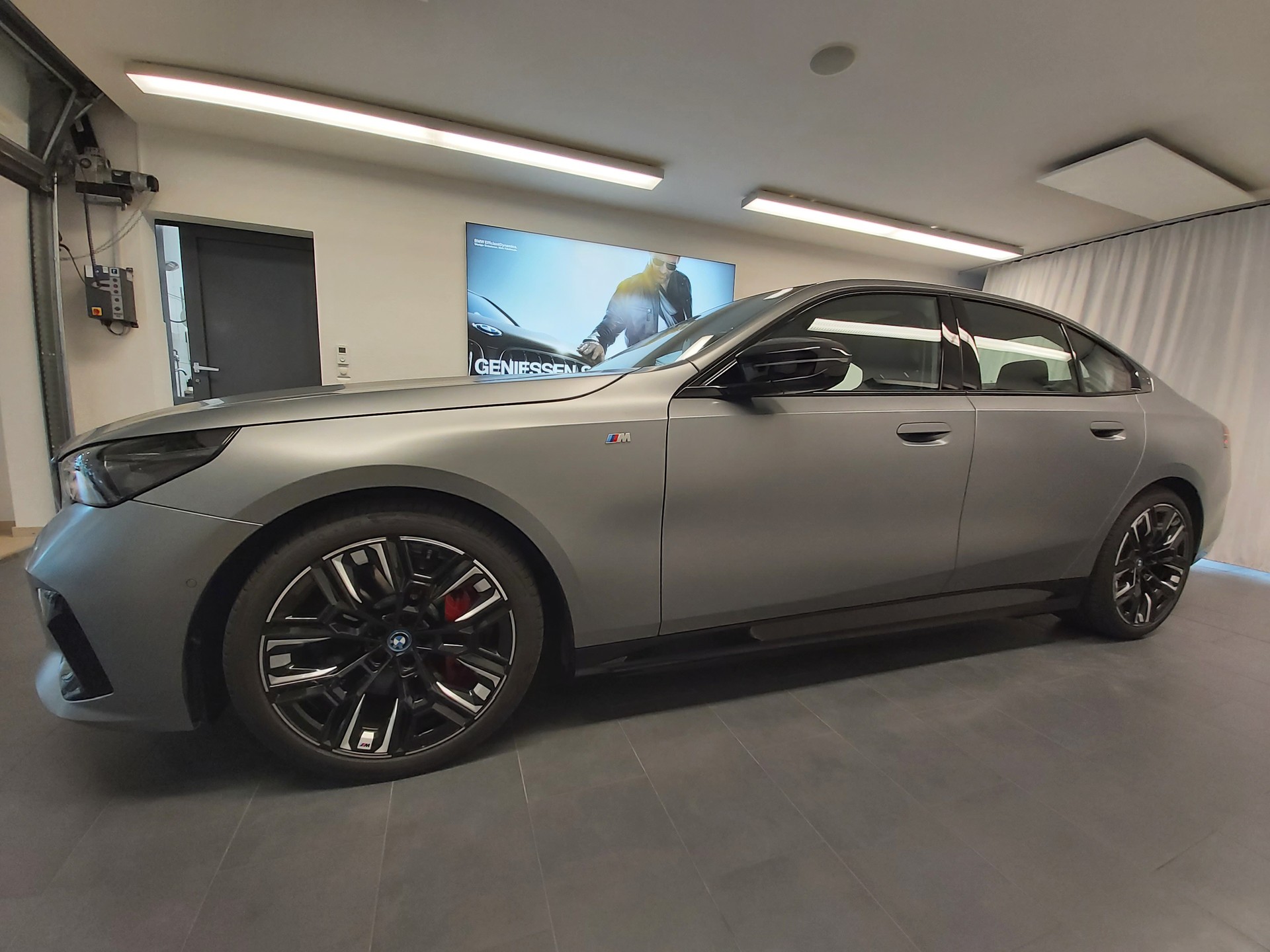 BMW i5 M60 xDrive M Sp. Pro-showroom-element-3