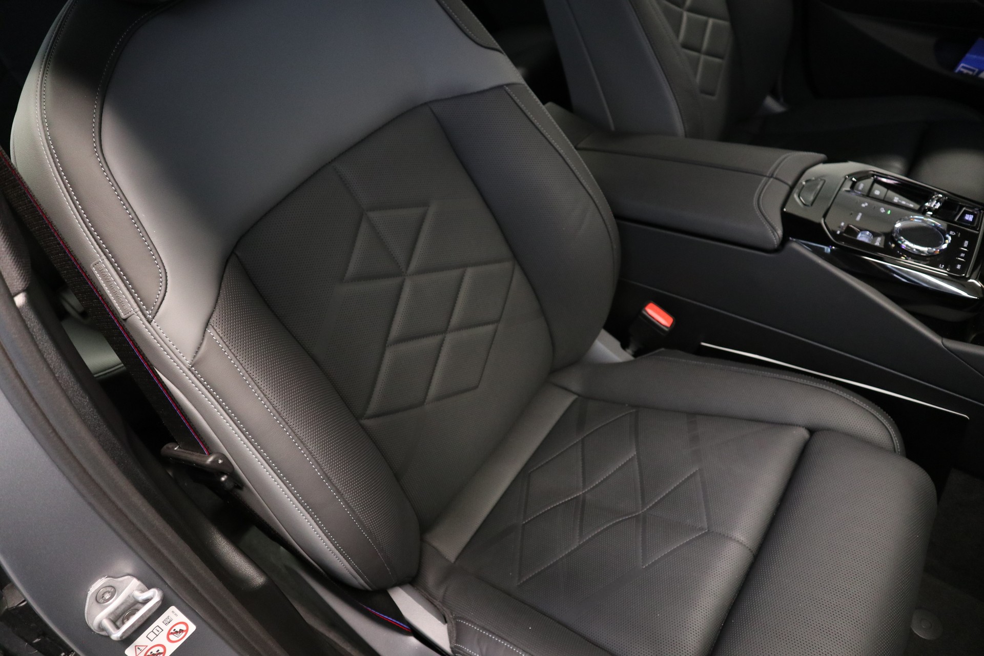 BMW i5 M60 xDrive M Sp. Pro-image-10