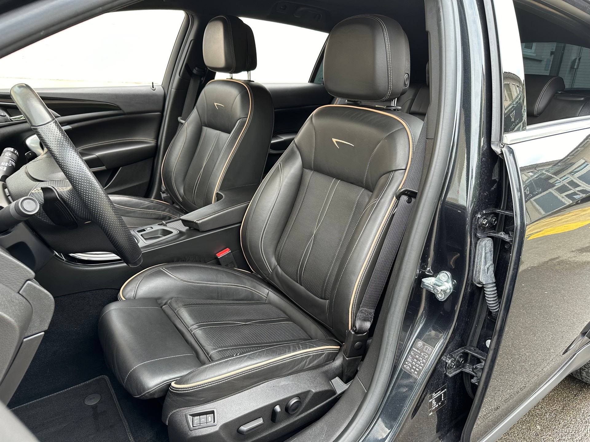 OPEL Insignia Country Tourer Excellence 2.0 Turbo 4WD Automatic-image-13