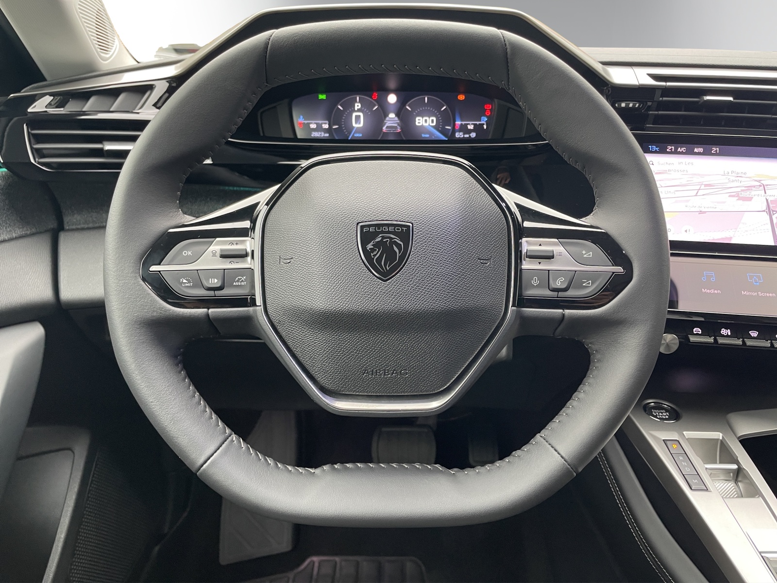 PEUGEOT 408 1.2 PureTech Allure Pack EAT8-image-10