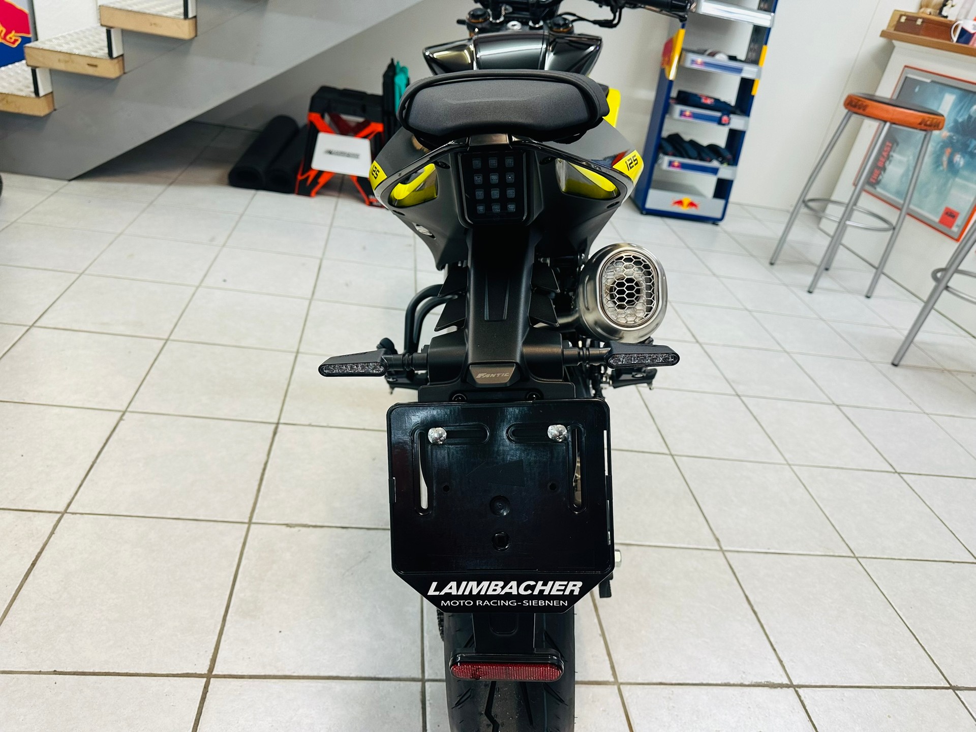 FANTIC STEALTH 125-image-2