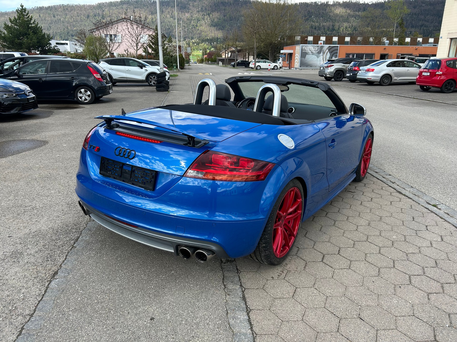 AUDI TTS Roadster 2.0 TFSI quattro-image-3