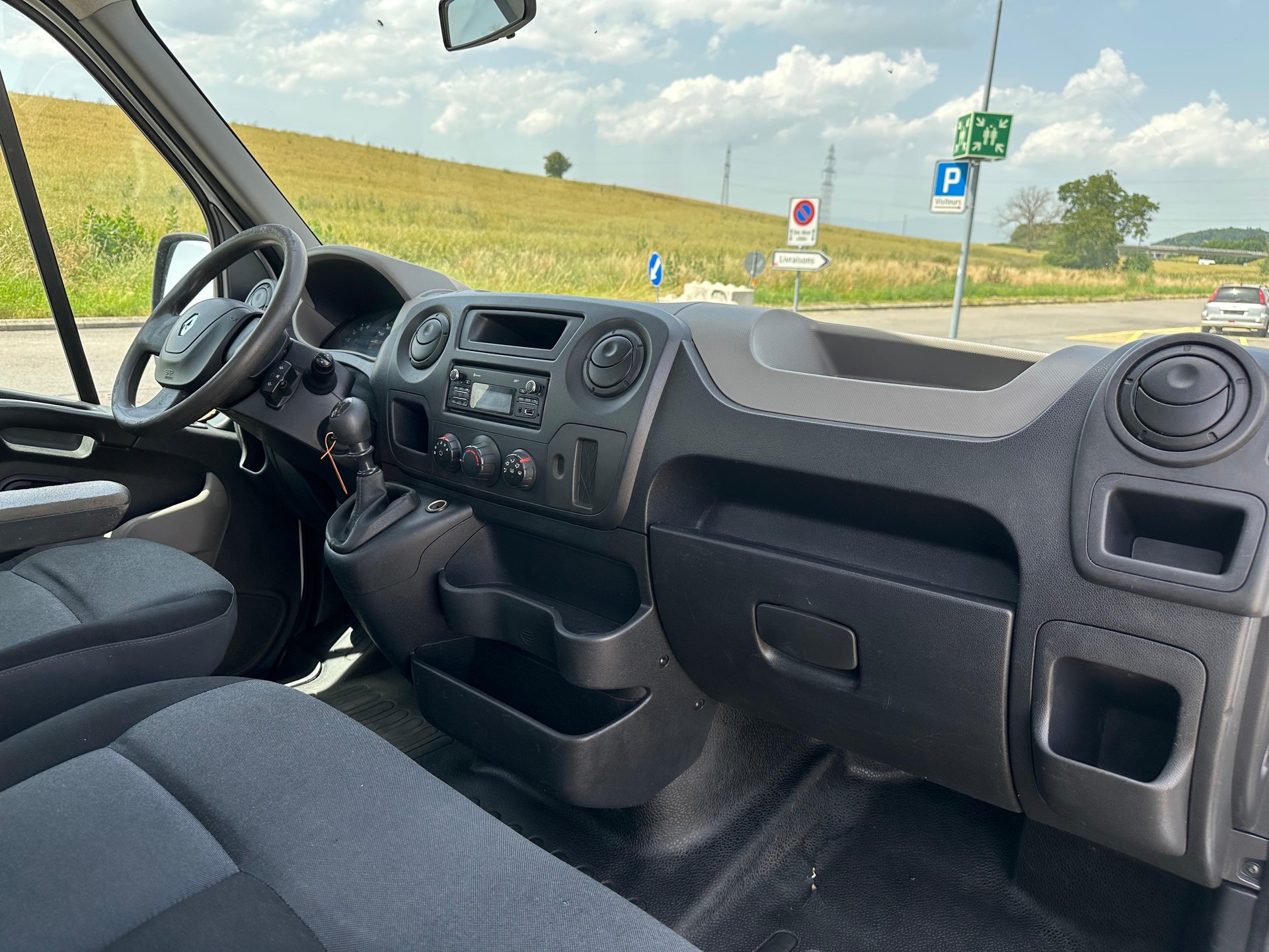 RENAULT Master T35 2.3dCi L3H1-showroom-element-2