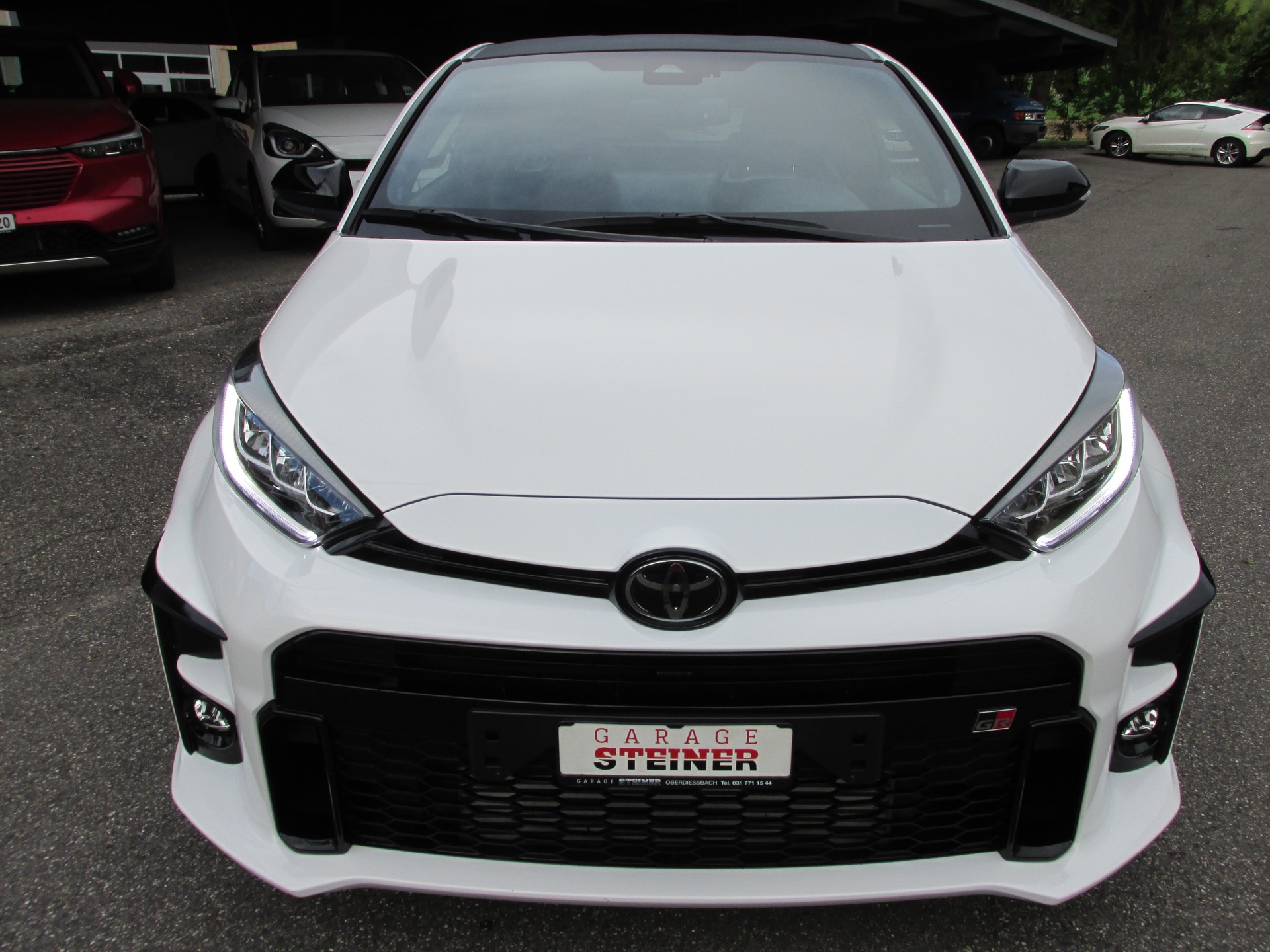 TOYOTA Yaris 1.6 GR Sport-showroom-element-1