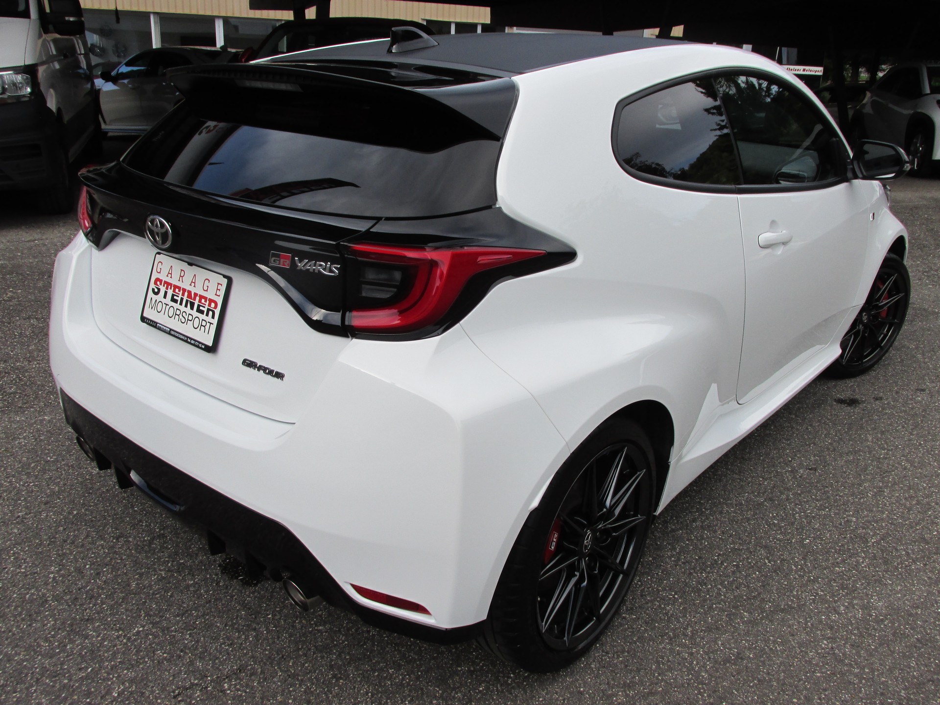 TOYOTA Yaris 1.6 GR Sport-image-4