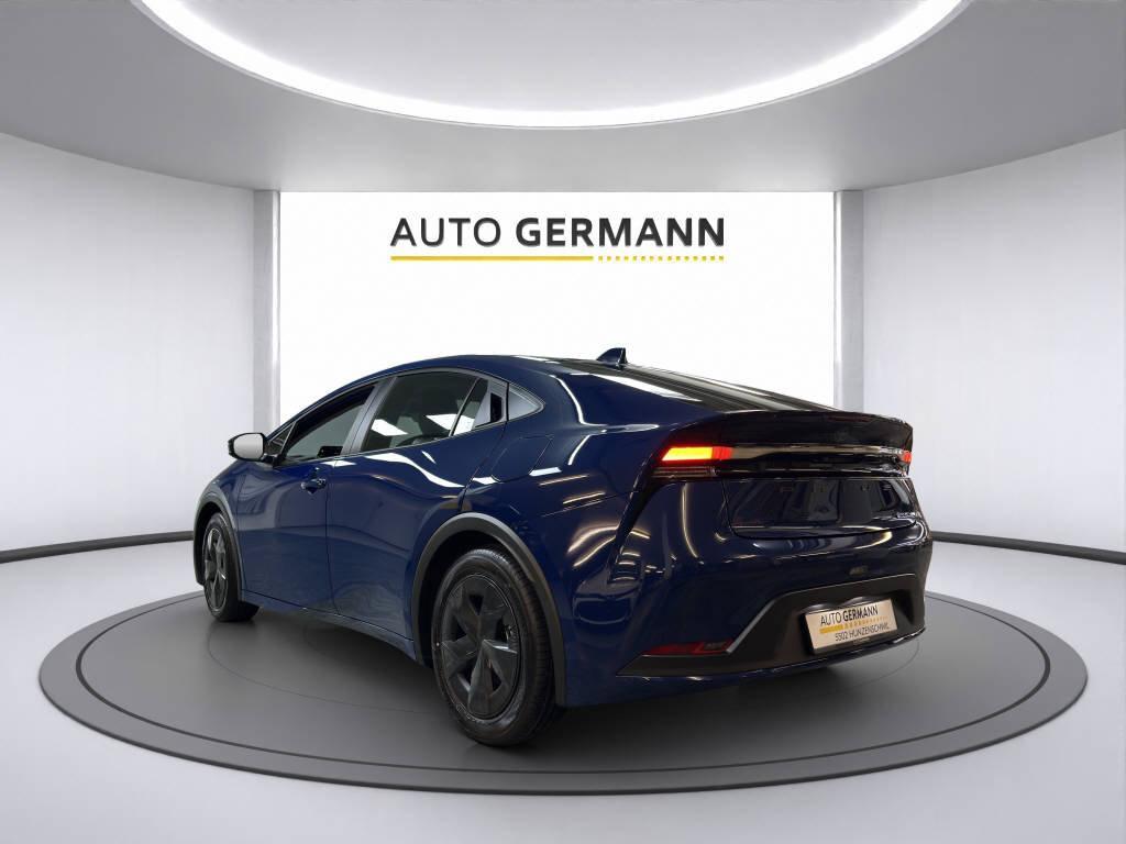 TOYOTA Prius 2.0 Plug-In-Hybrid 13.6 kWh Trend 223-showroom-element-1