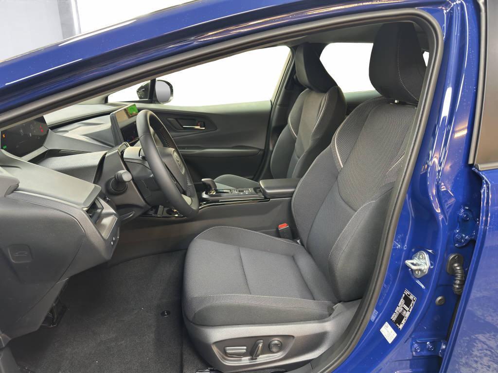 TOYOTA Prius 2.0 Plug-In-Hybrid 13.6 kWh Trend 223-image-8
