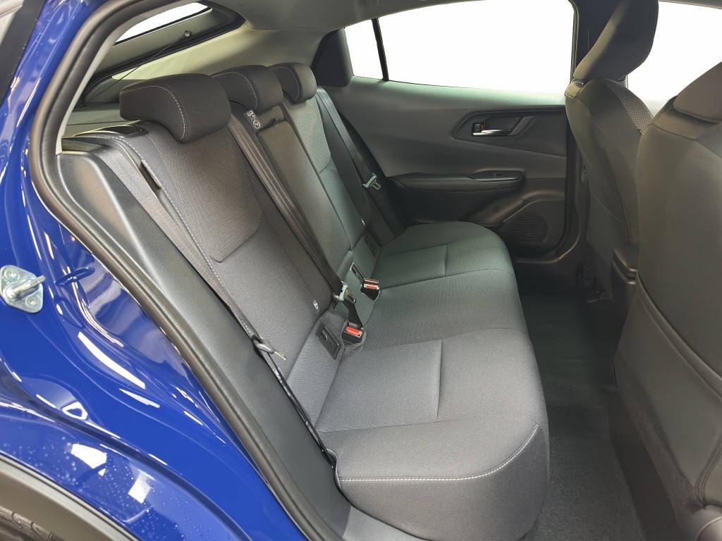 TOYOTA Prius 2.0 Plug-In-Hybrid 13.6 kWh Trend 223-image-10