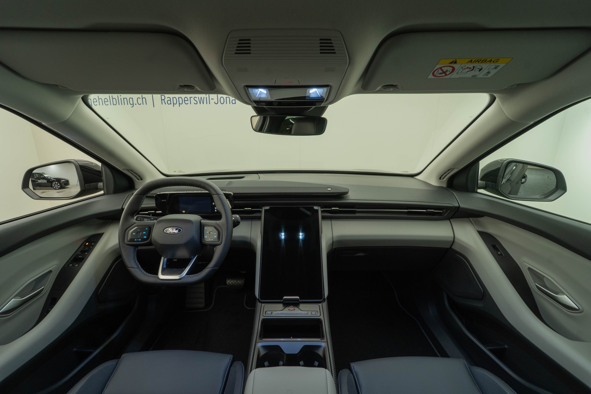 FORD Explorer Extended Range Premium AWD-image-5
