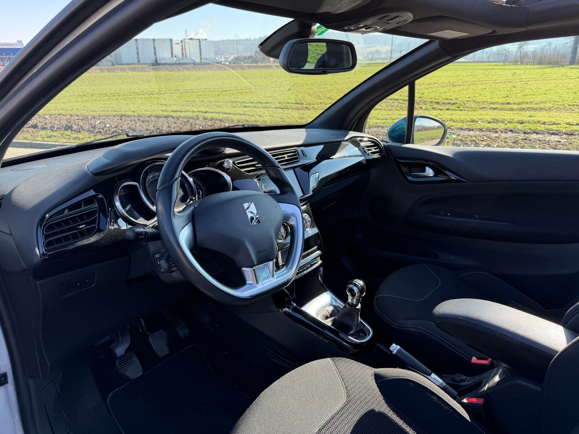 DS AUTOMOBILES DS3 Cabrio 1.2 Pure Tech Eye Tech-image-10